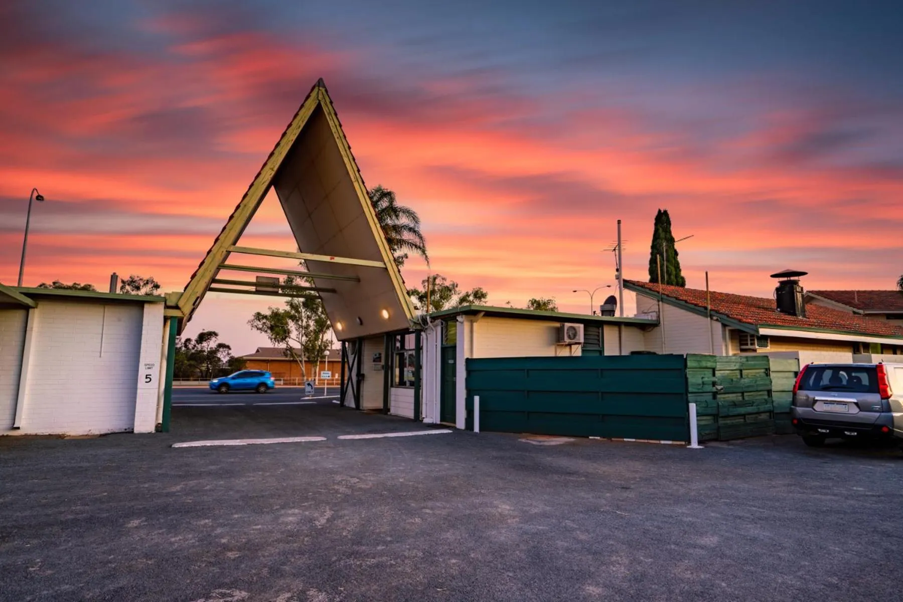 Property building in Hospitality Kalgoorlie, SureStay Collection by Best Western