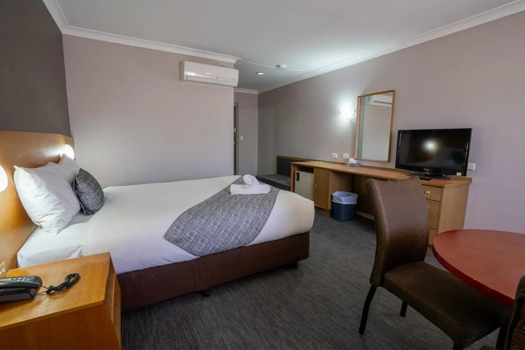 Bed in Hospitality Kalgoorlie, SureStay Collection by Best Western Bed in Hospitality Kalgoorlie, SureStay Collection by Best Western