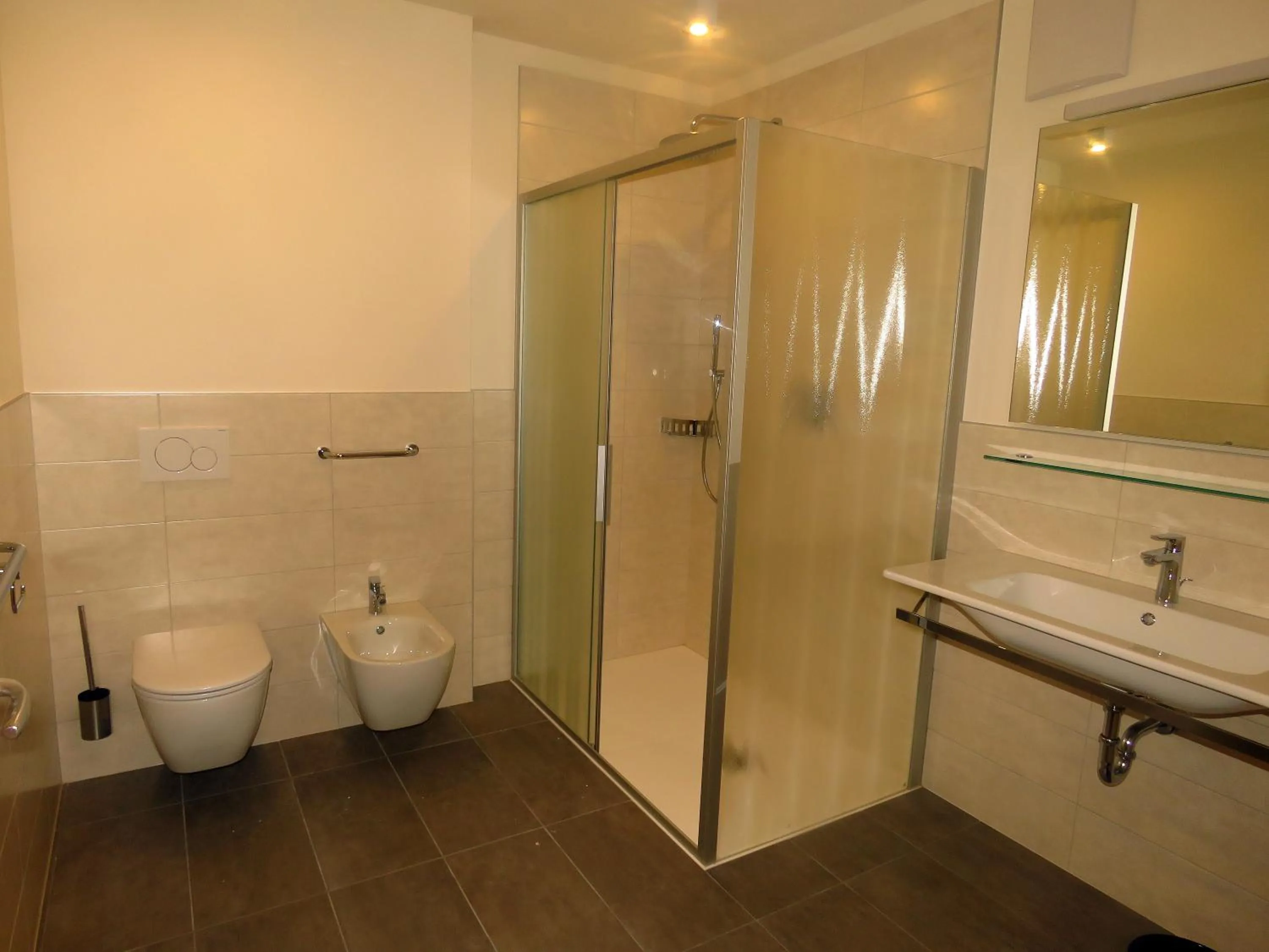 Shower in Gasthaus zum Weissen Kreuz