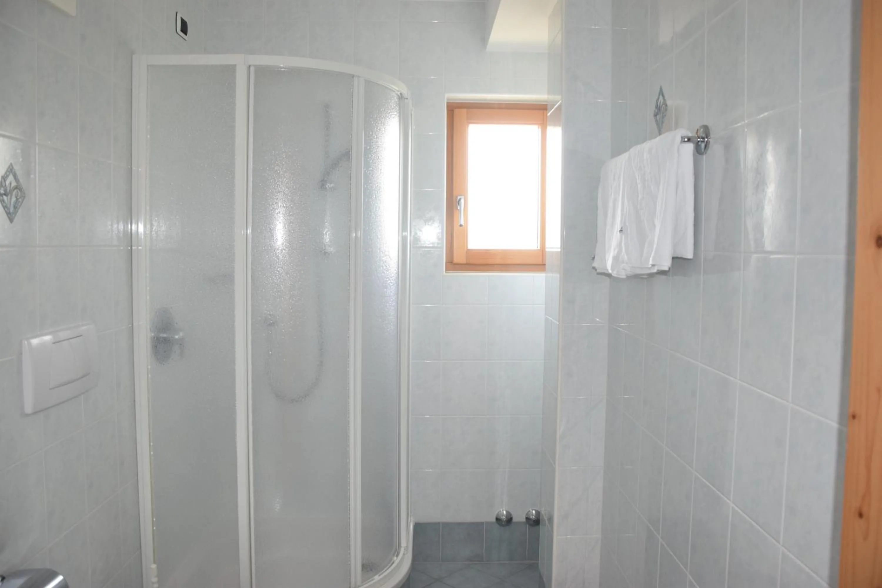 Bathroom in Gasthaus zum Weissen Kreuz