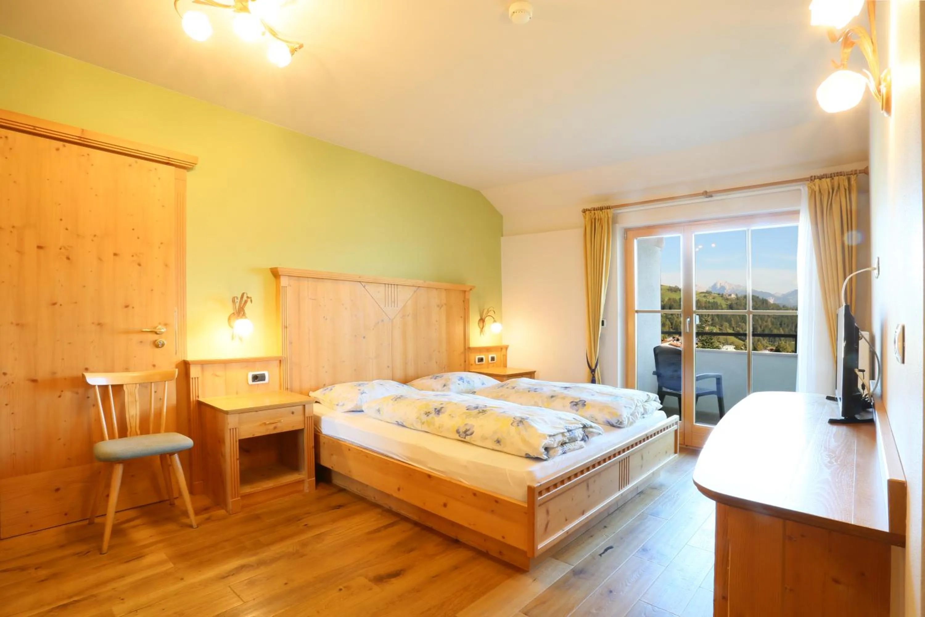 View (from property/room), Bed in Gasthaus zum Weissen Kreuz