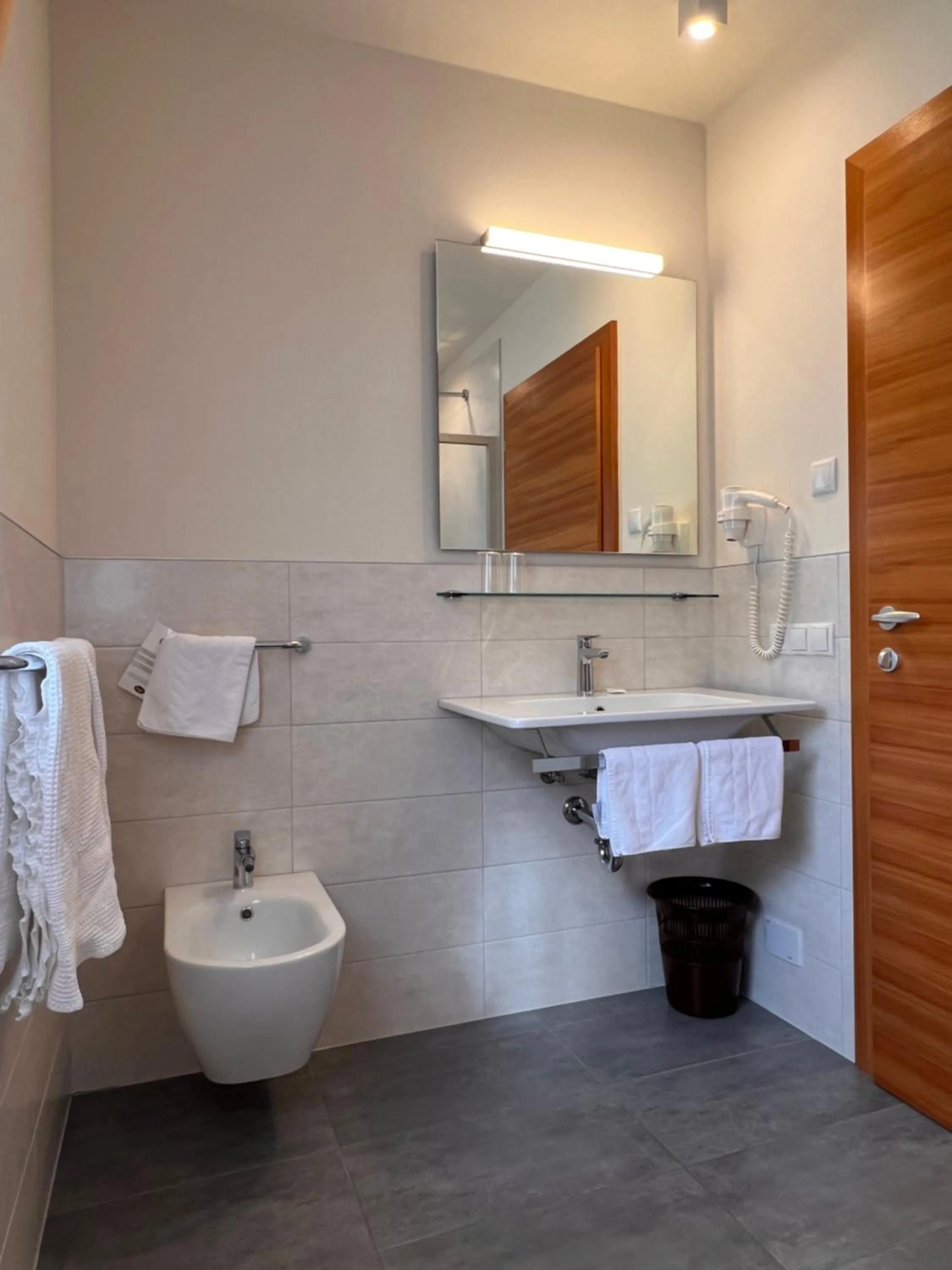 Shower in Gasthaus zum Weissen Kreuz