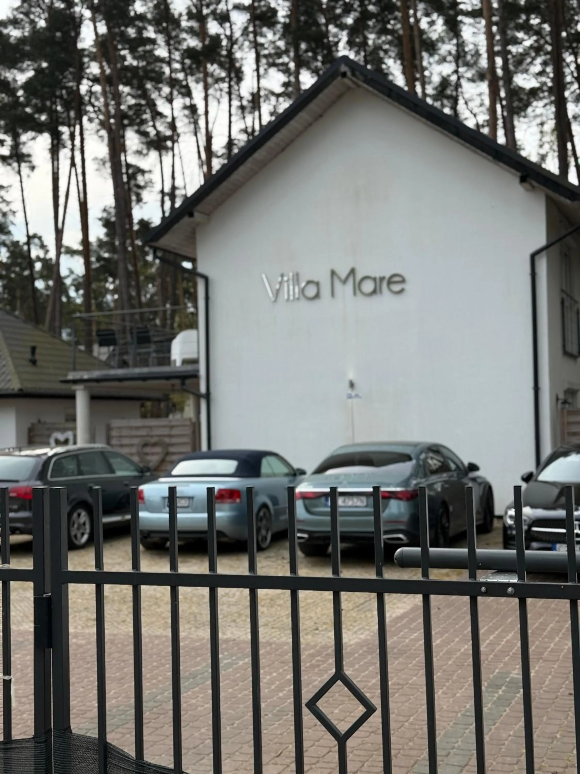 VILLA MARE APARTAMENTY Tarasy Grill Parking POBIEROWO