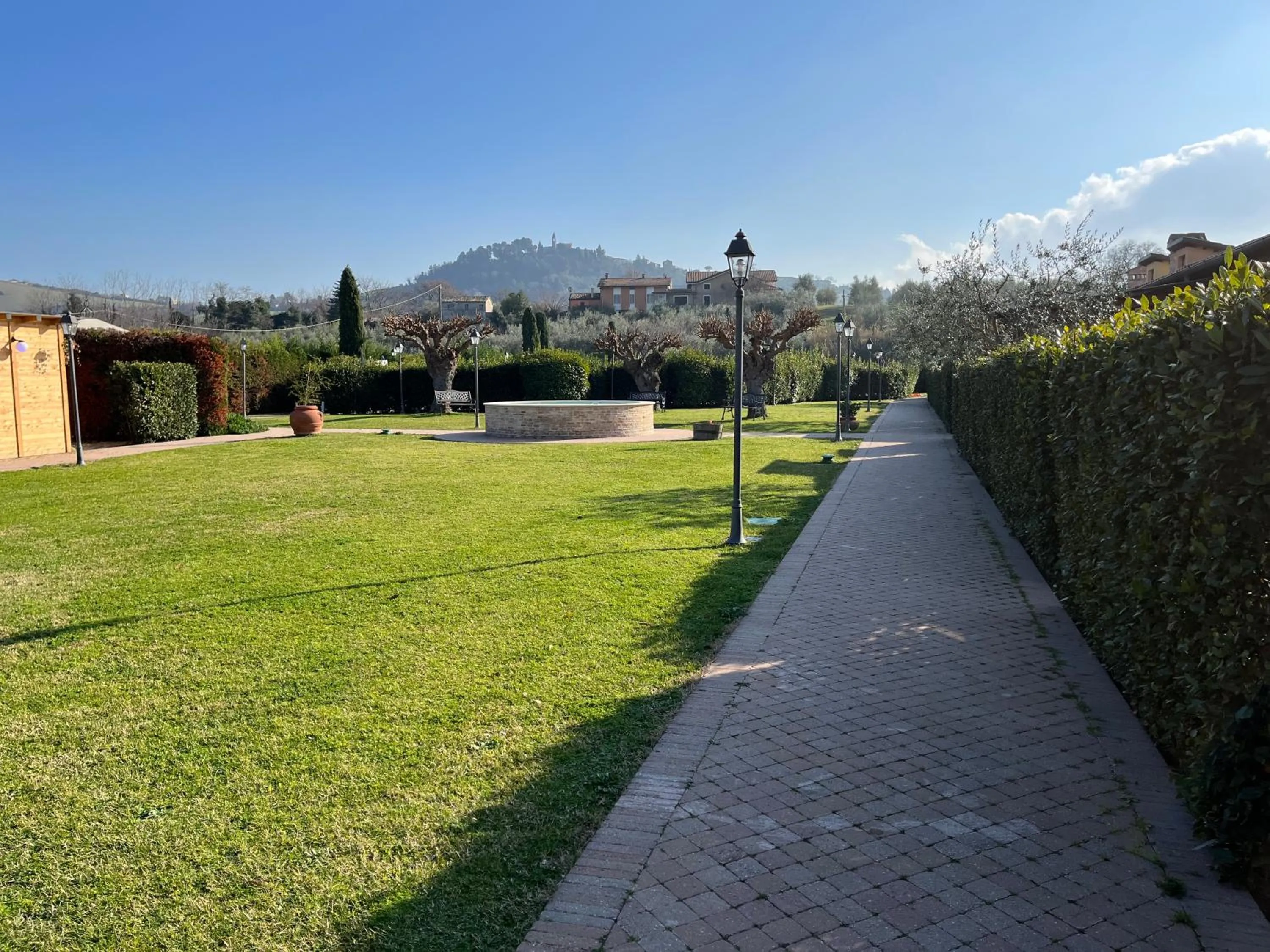 Spring in Valle del Metauro Country House