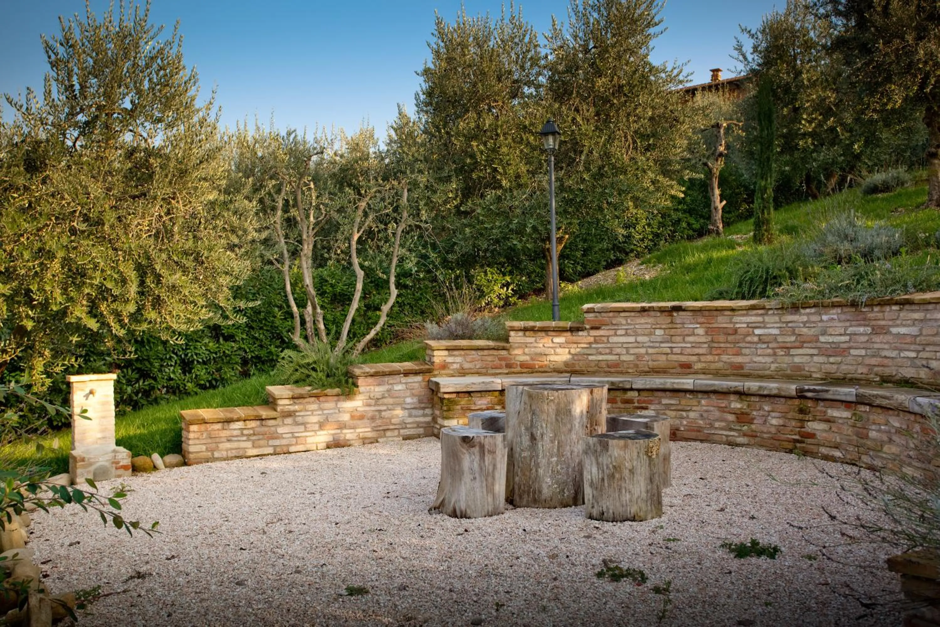 Garden in Valle del Metauro Country House