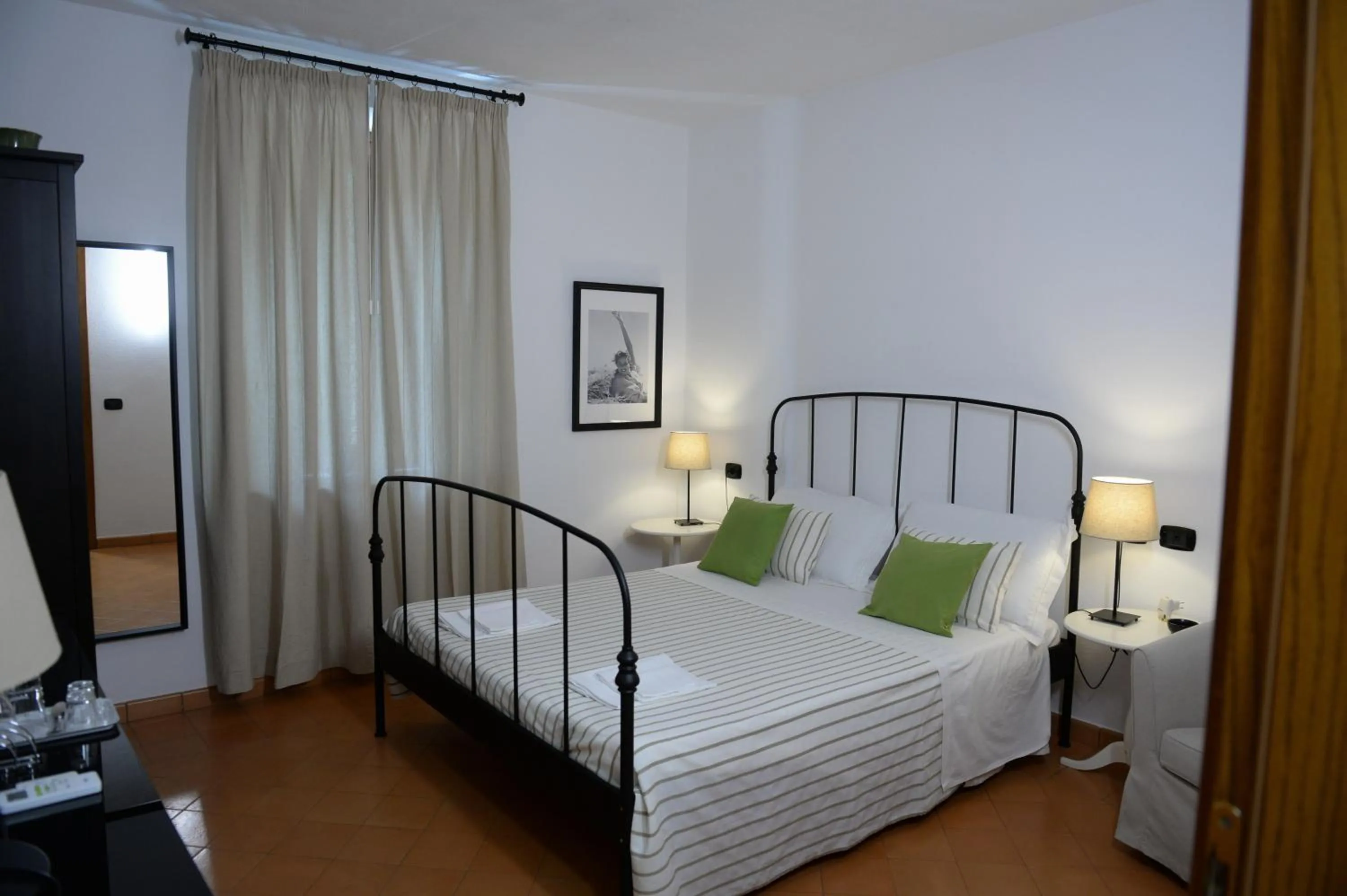 Bed in Case Sparse 7