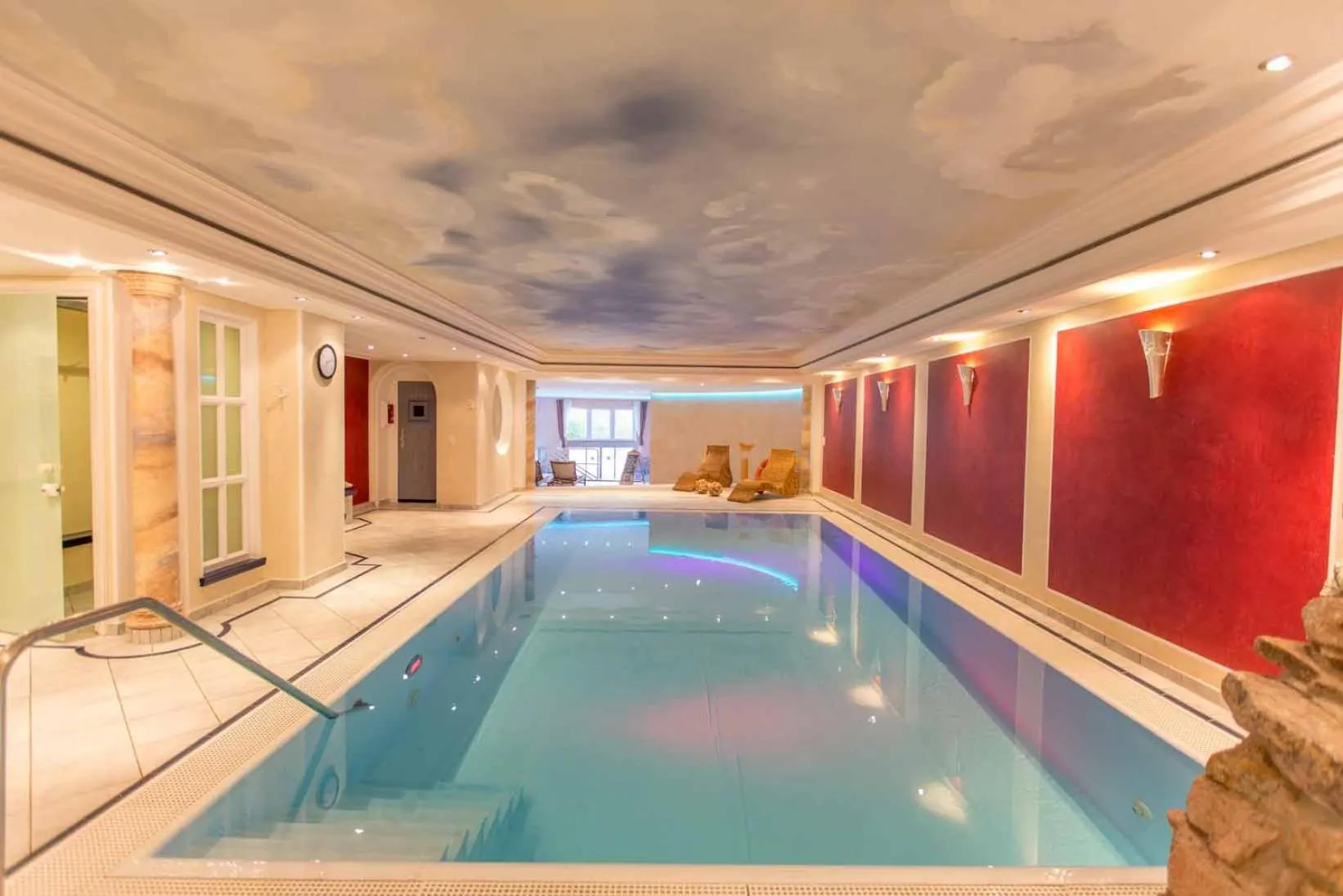 Swimming pool in Hotel Heselbacher Hof