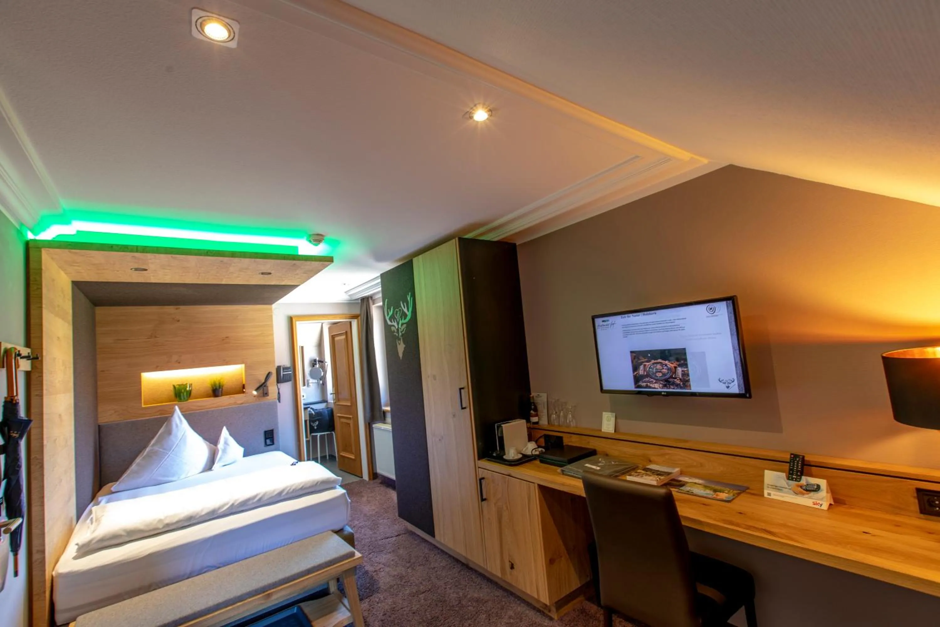 Photo of the whole room, Bed in Hotel Heselbacher Hof