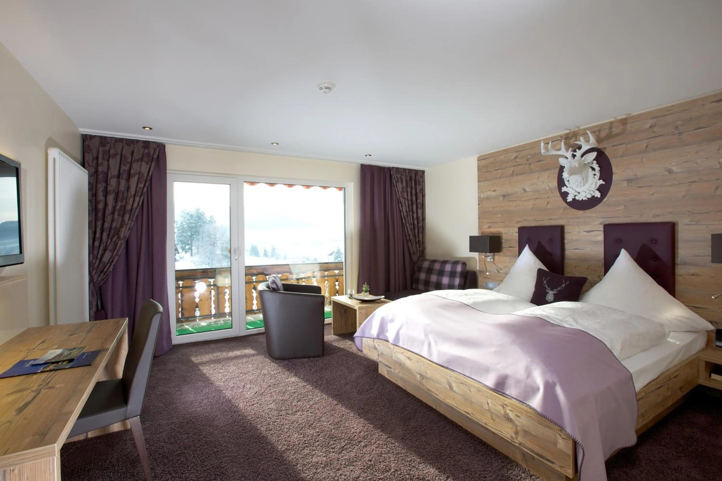 Photo of the whole room, Bed in Hotel Heselbacher Hof