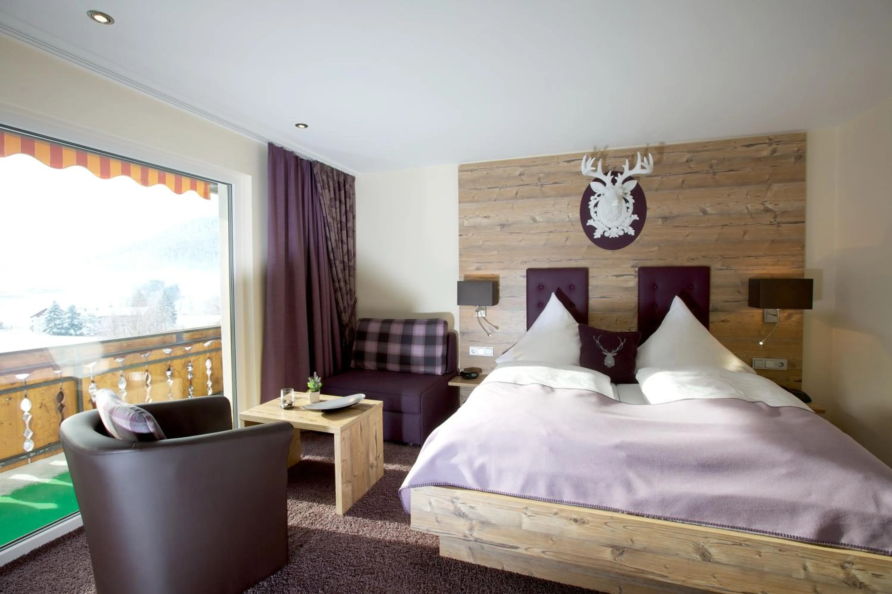 Photo of the whole room, Bed in Hotel Heselbacher Hof