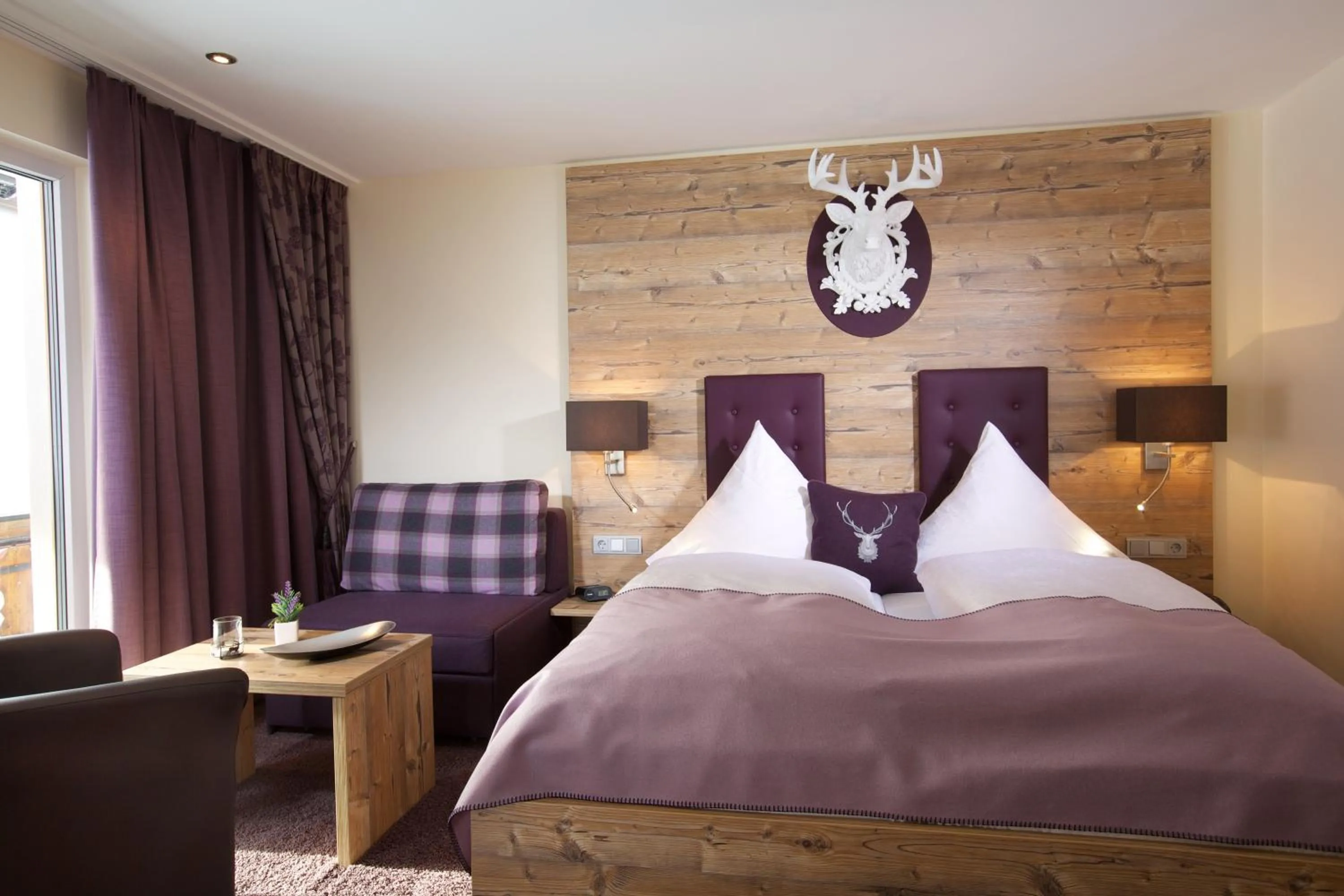 Photo of the whole room, Bed in Hotel Heselbacher Hof