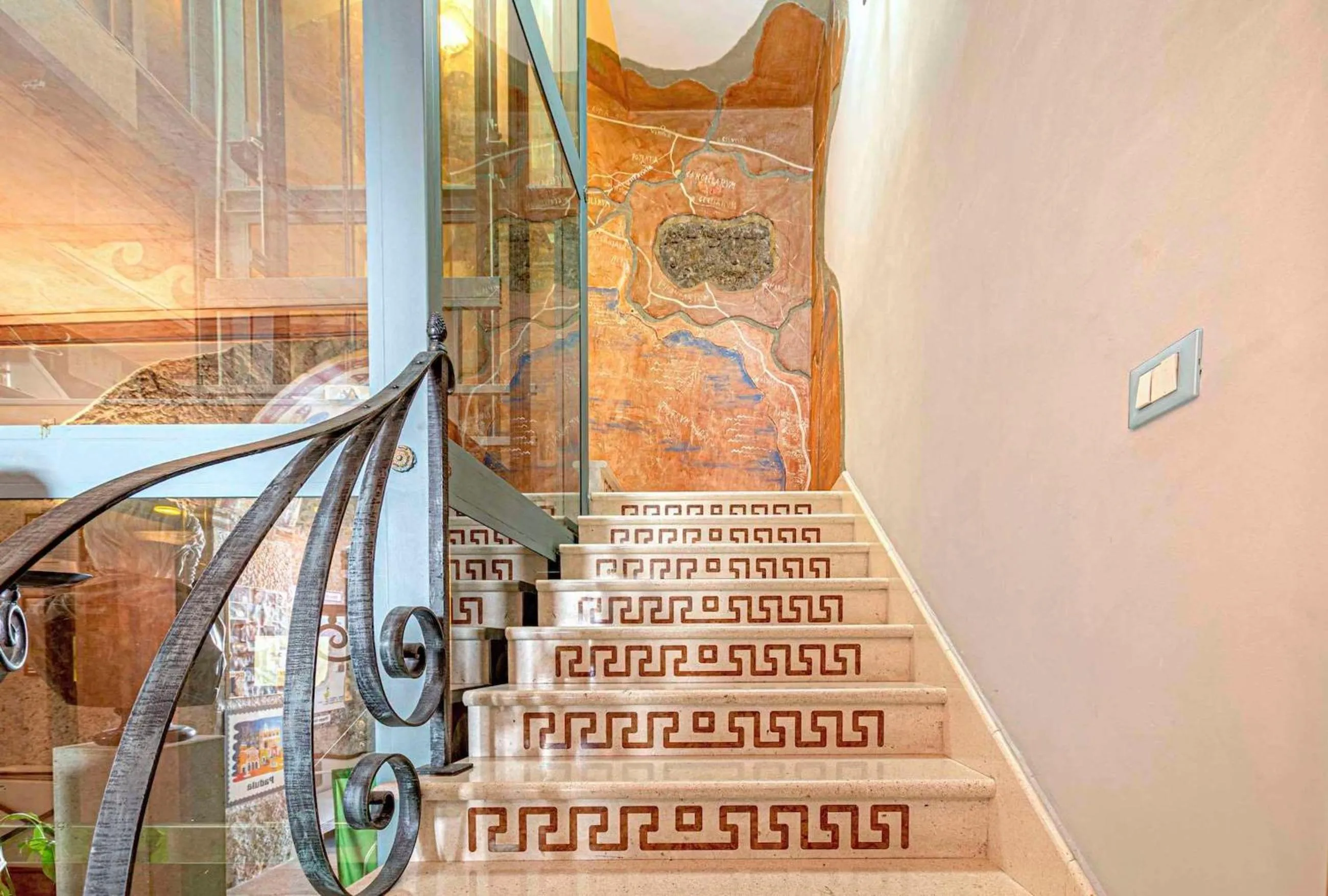 Decorative detail in Villa Cosilinum