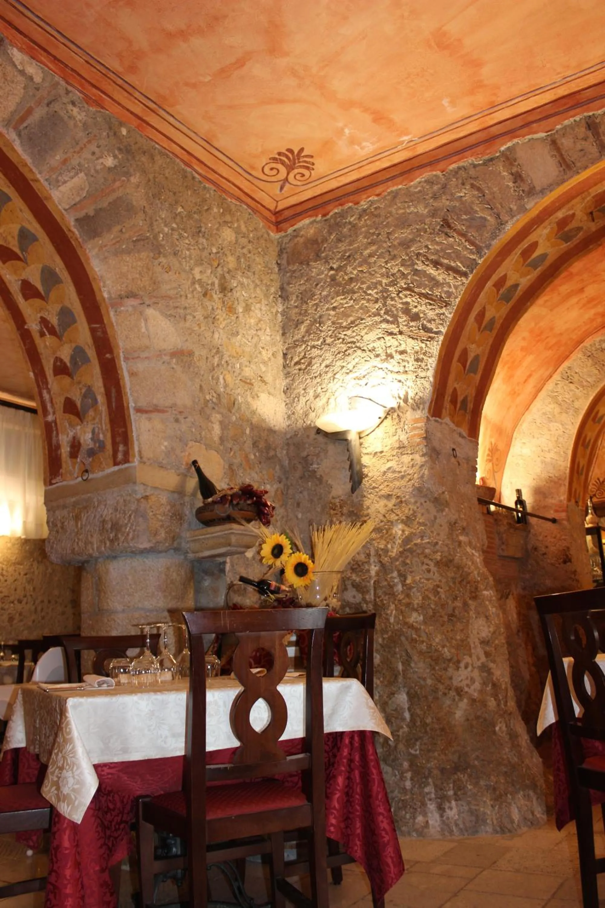 Restaurant/places to eat in Villa Cosilinum