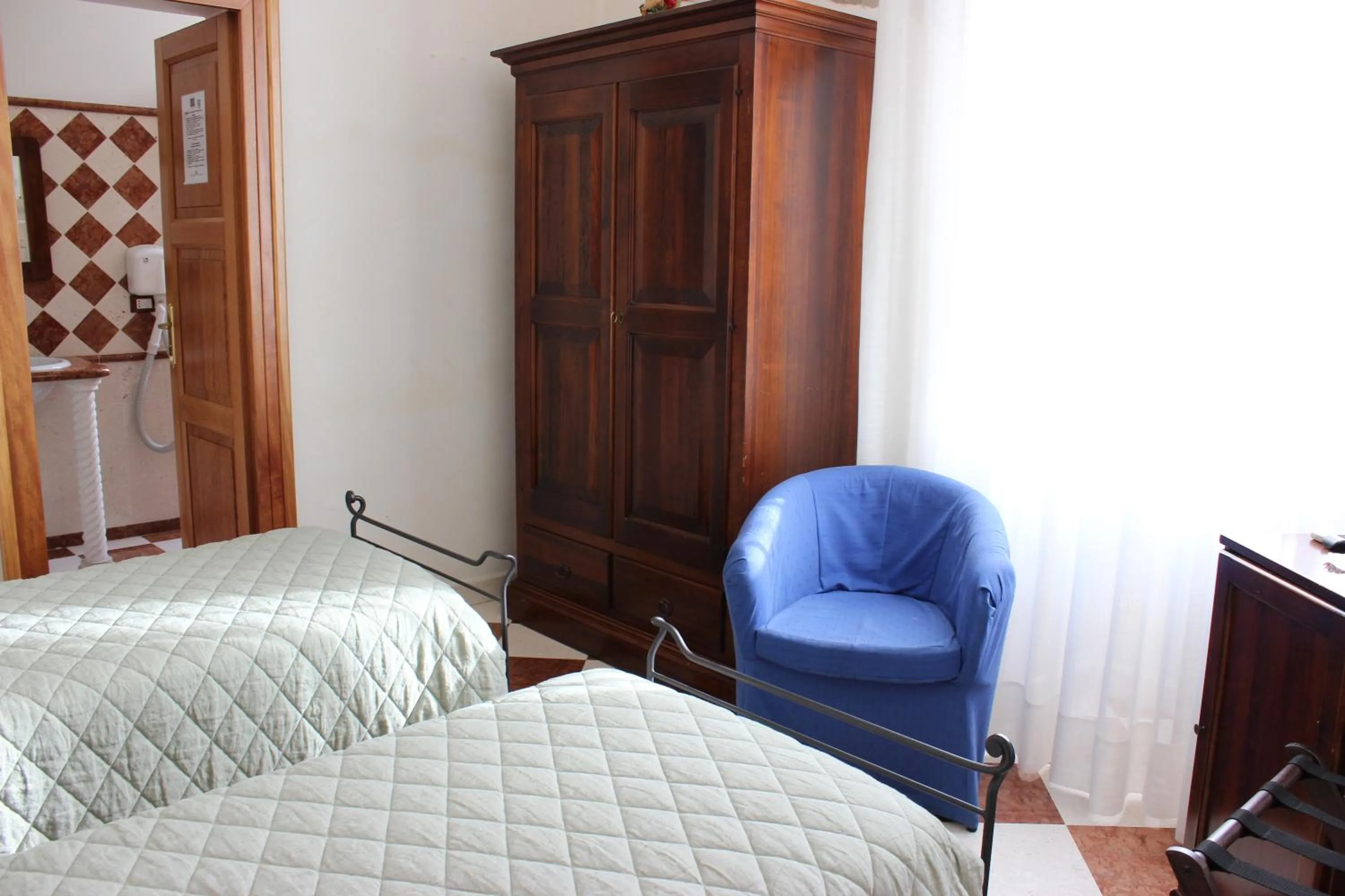 Photo of the whole room in Villa Cosilinum