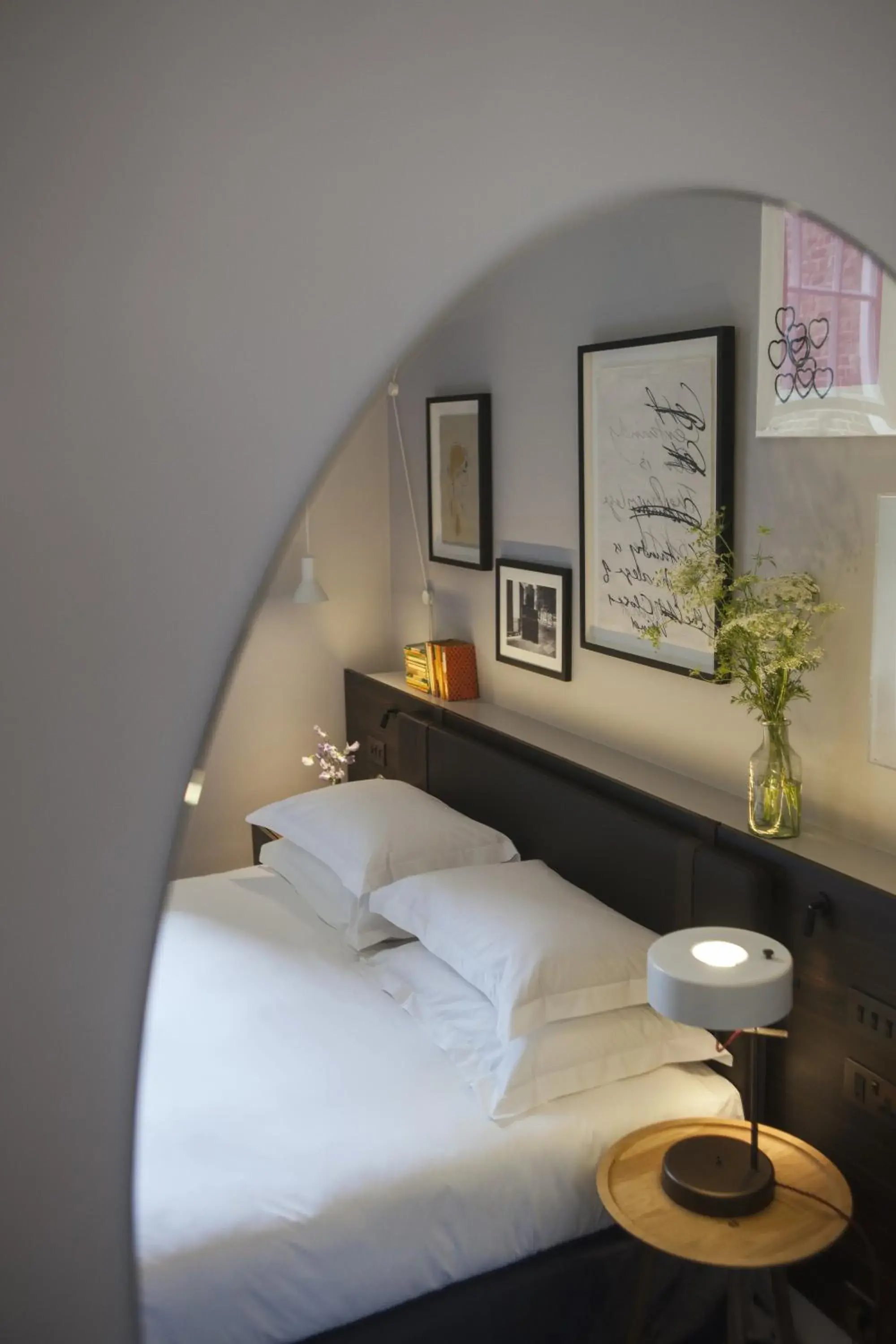 Bedroom, Bed in The Laslett Bedroom, Bed in The Laslett