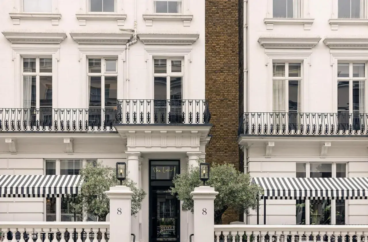 Property building in The Laslett Property building in The Laslett