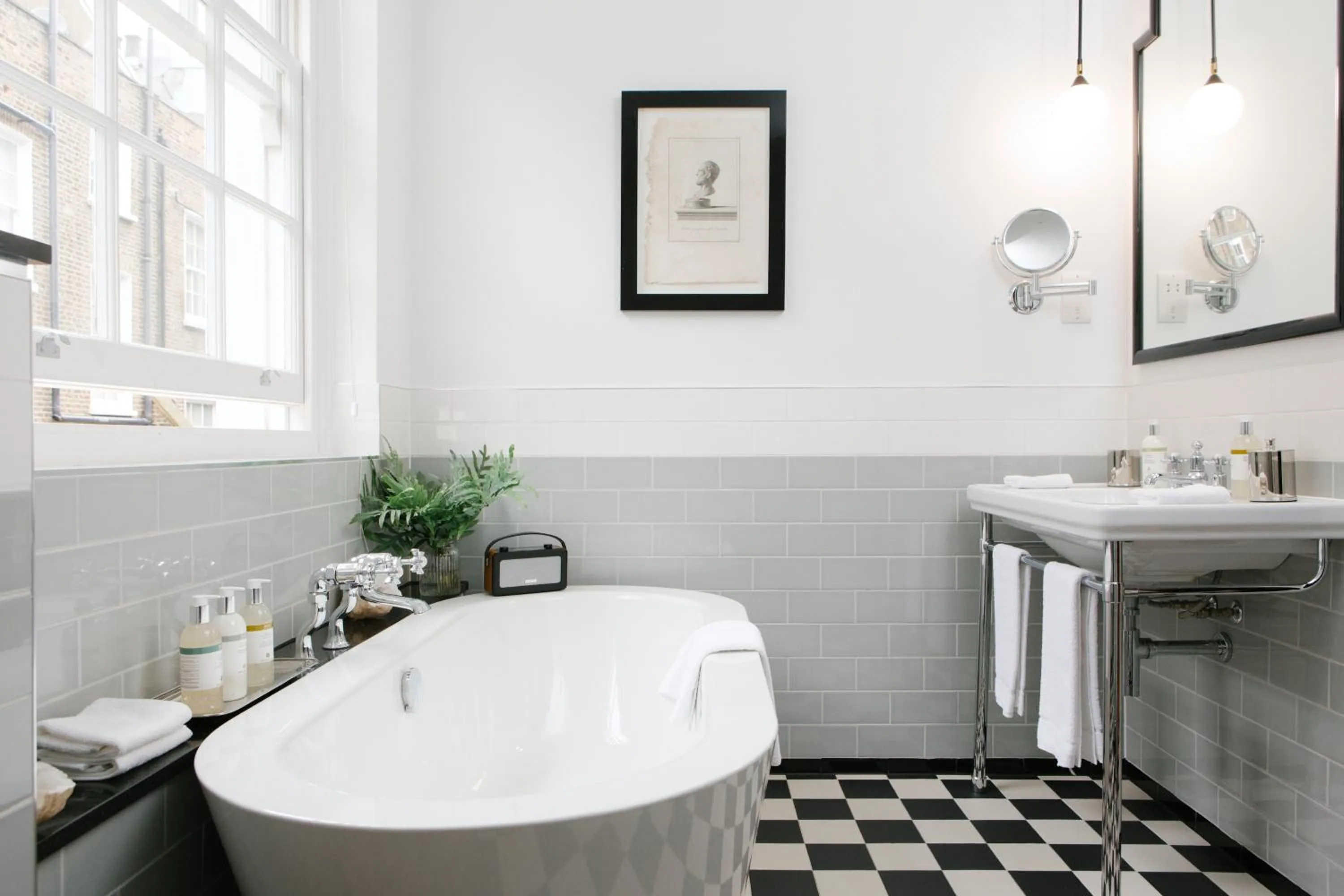 Bathroom in The Laslett