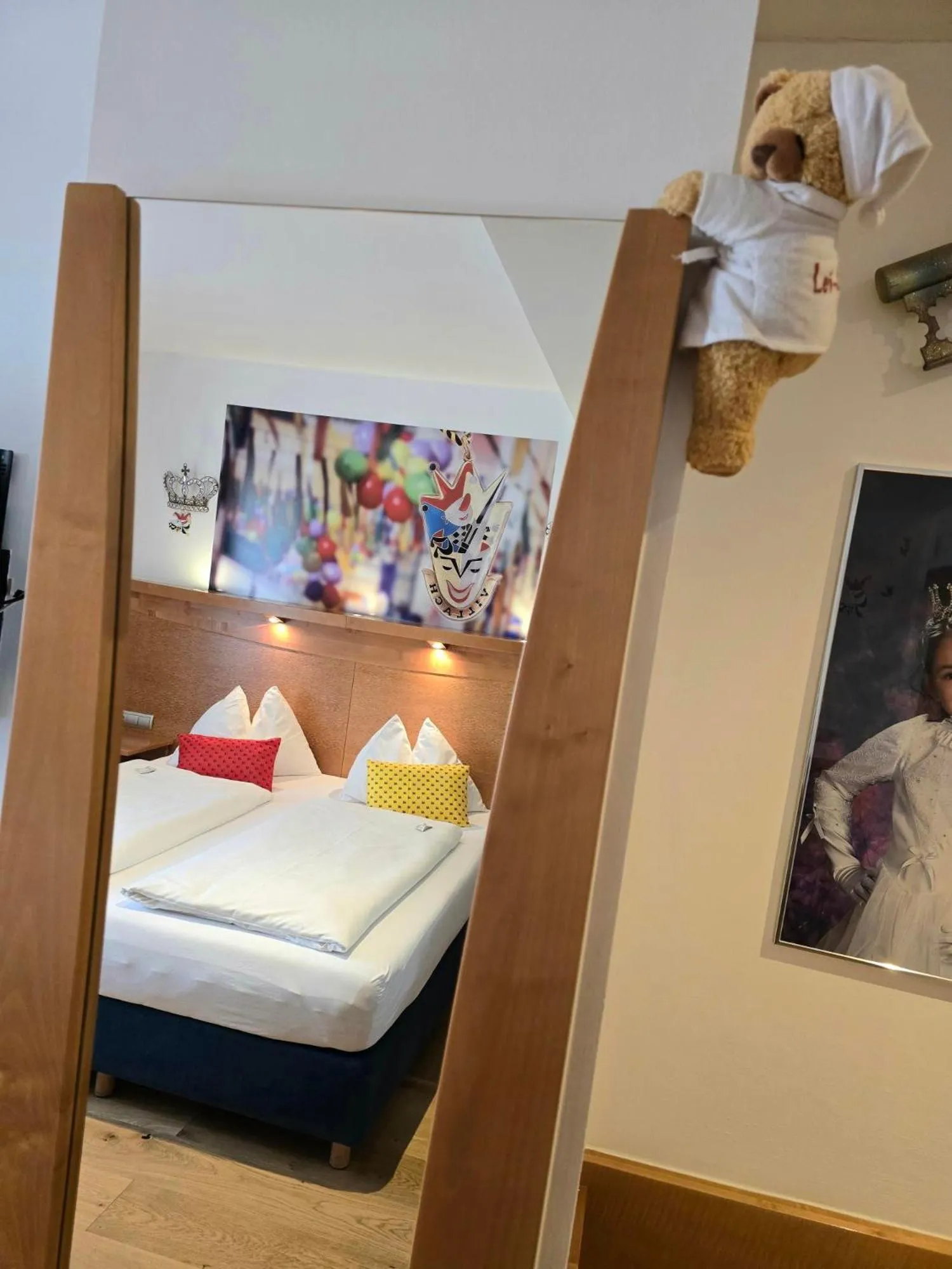 Photo of the whole room, Bed in Boutique Hotel Goldenes Lamm Villach