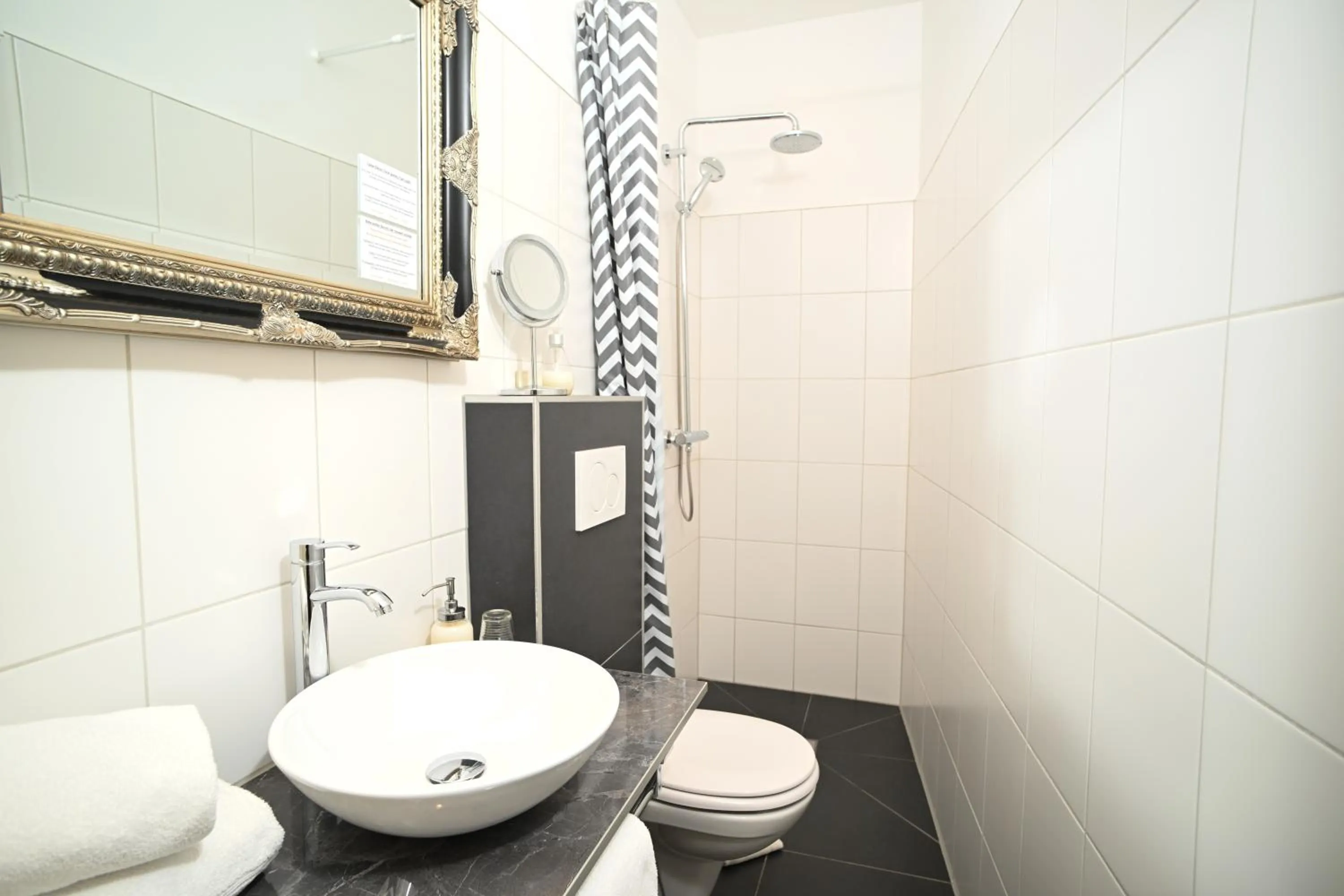 Bathroom in Boutique Hotel Goldenes Lamm Villach