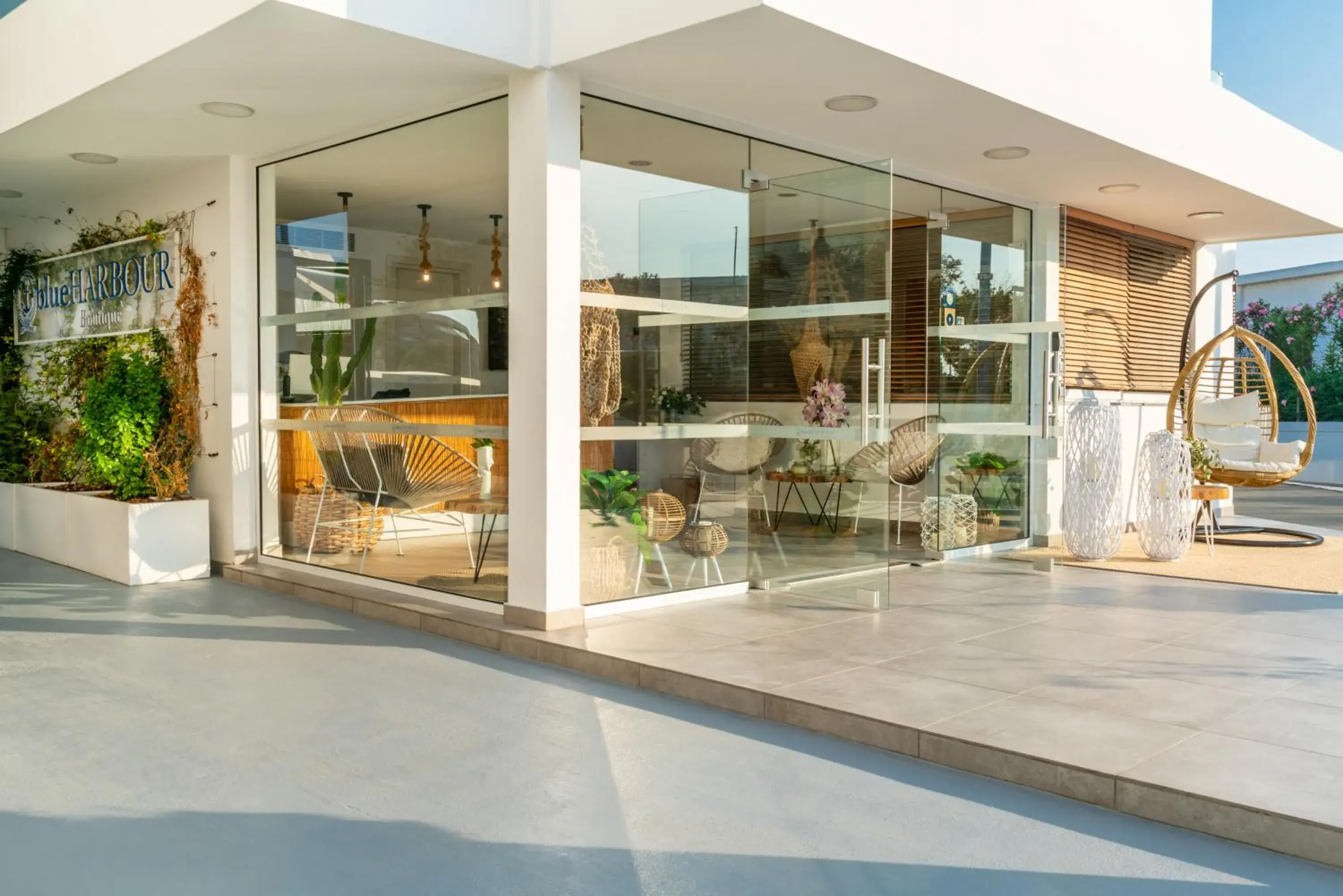 Property building in Blue Harbour Boutique Property building in Blue Harbour Boutique