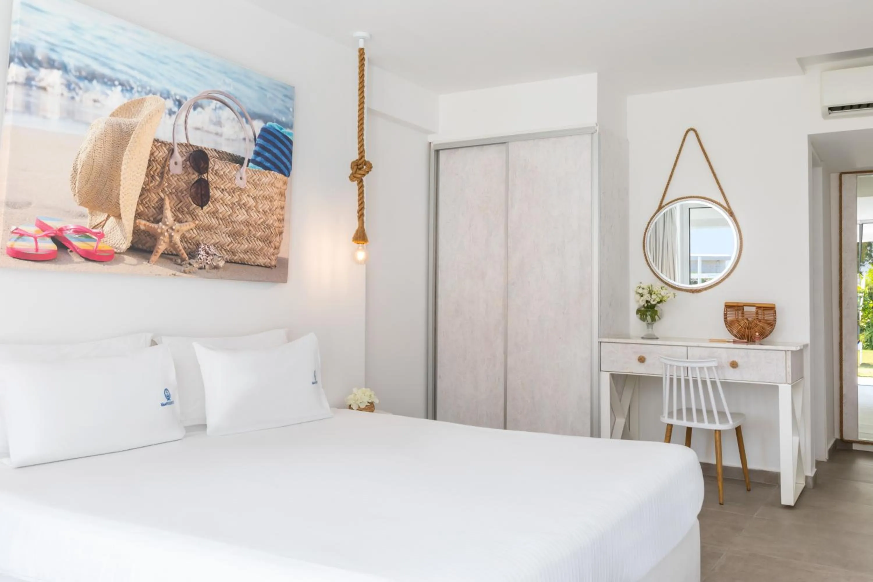 Bedroom, Bed in Blue Harbour Boutique