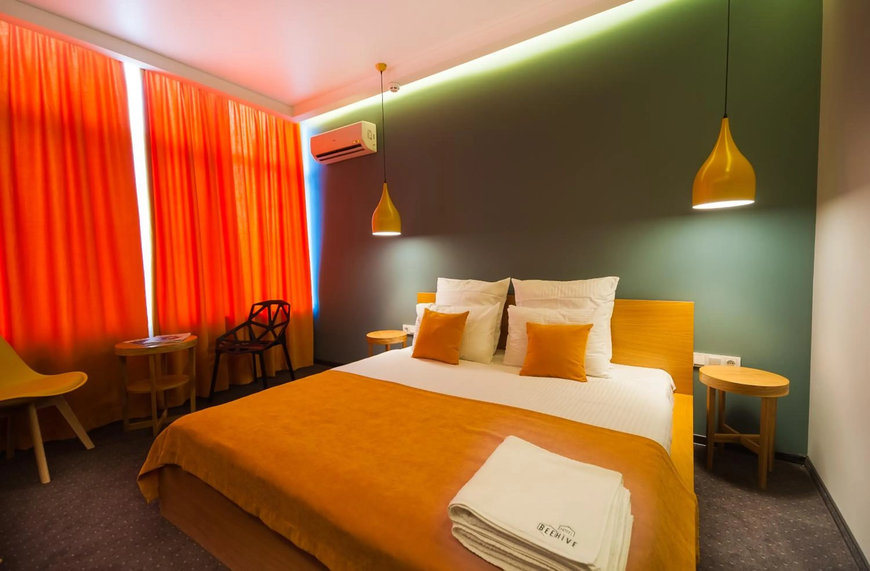 Bed in Beehive Hotel