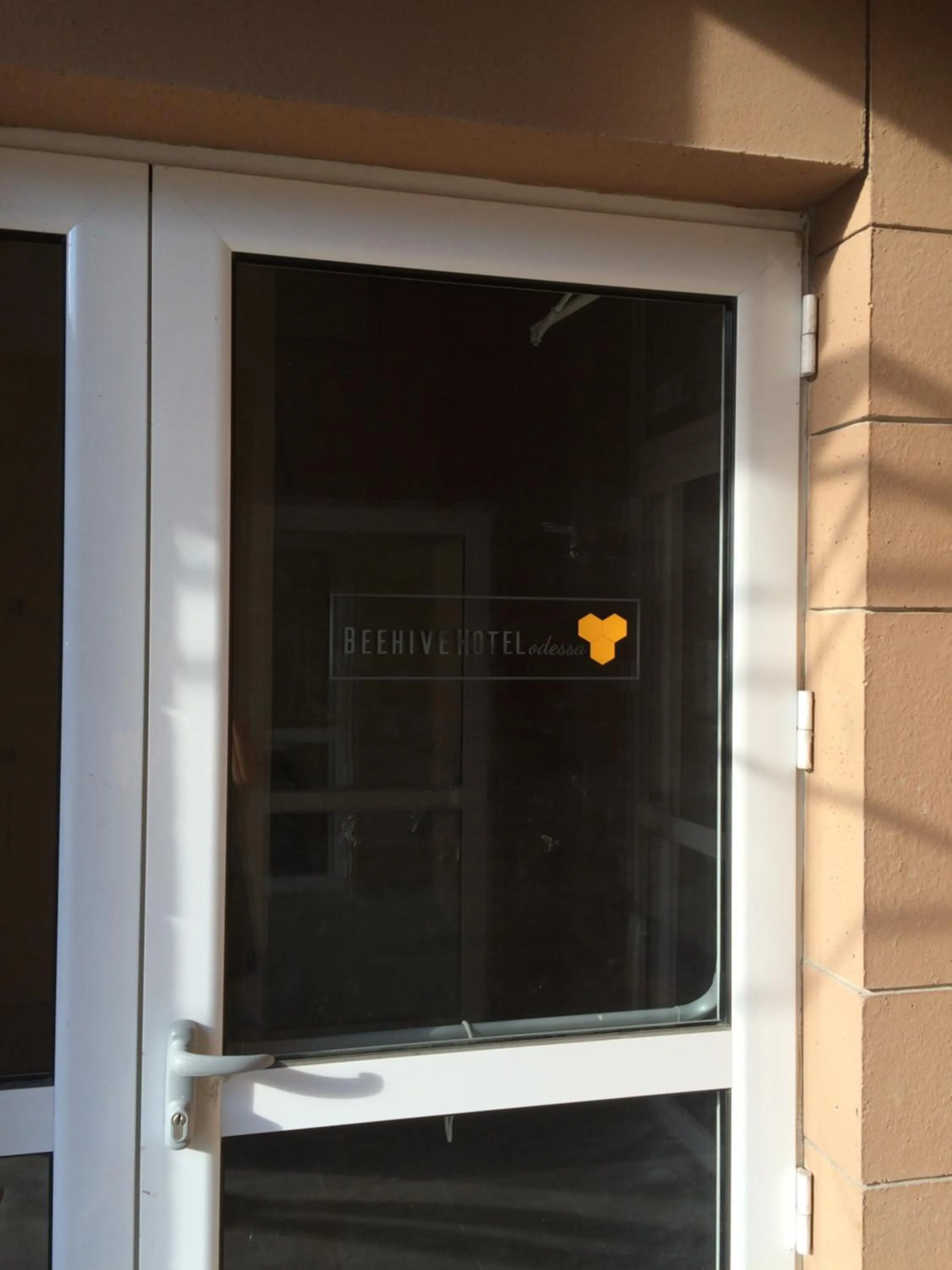 Facade/entrance in Beehive Hotel