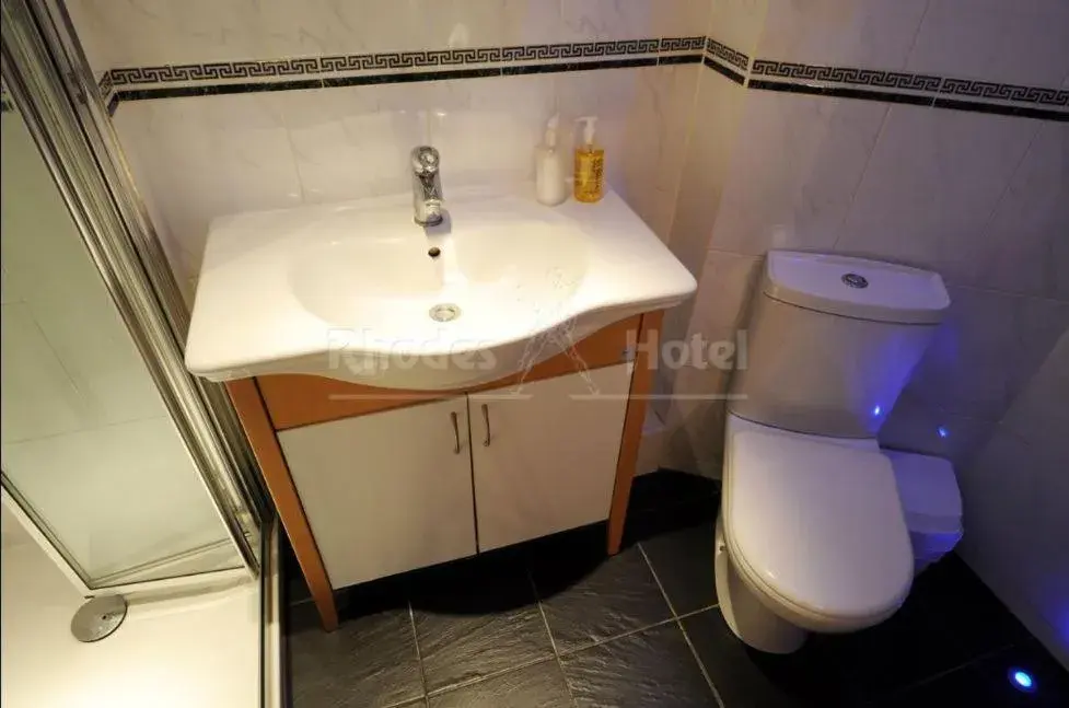 Bathroom in Rhodes Hotel Bathroom in Rhodes Hotel