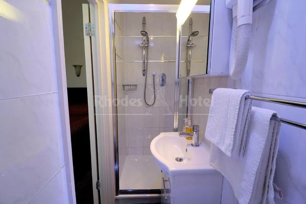 Bathroom in Rhodes Hotel