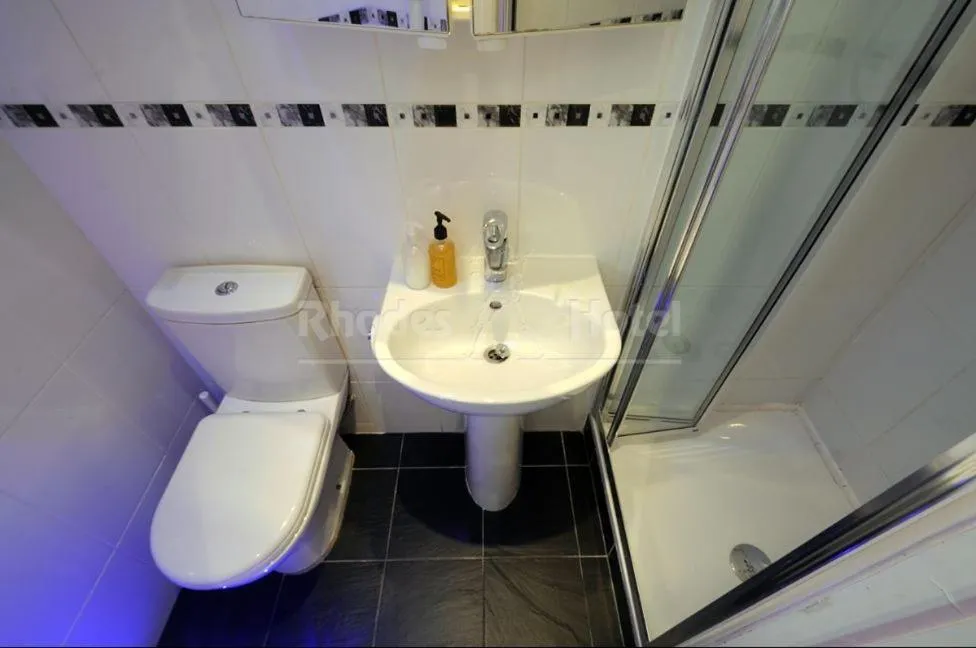 Bathroom in Rhodes Hotel