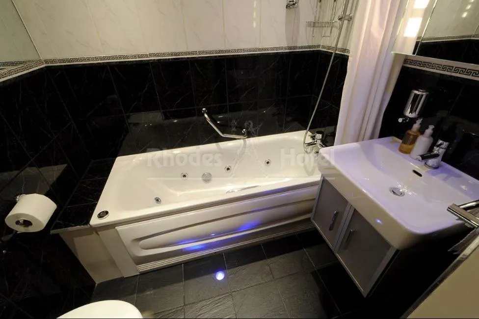 Bathroom in Rhodes Hotel