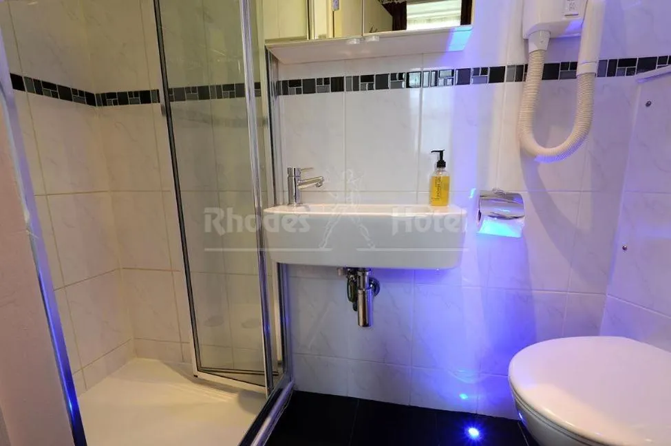 Bathroom in Rhodes Hotel