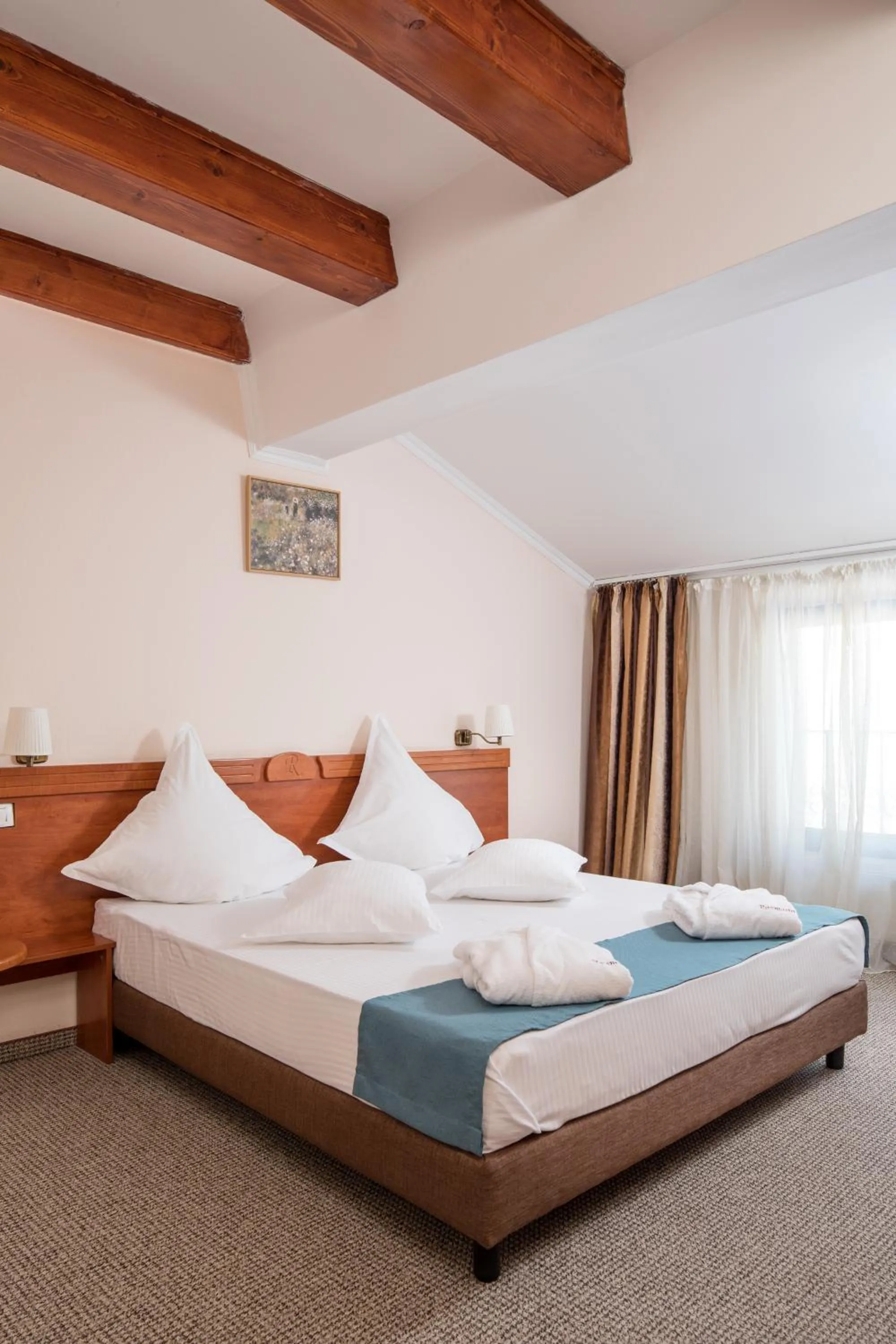 Bedroom, Bed in Hotel Rozmarin