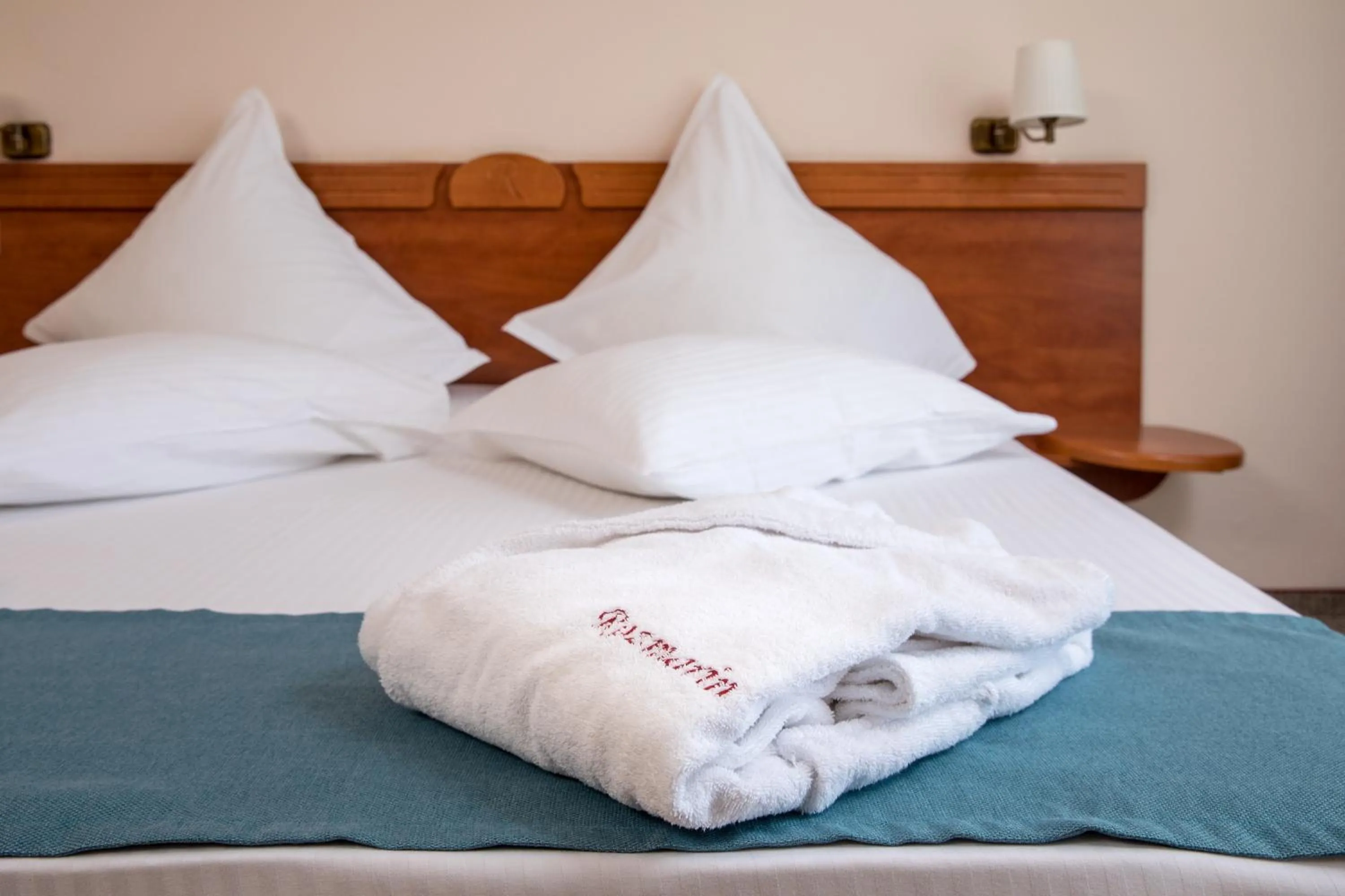 Bedroom, Bed in Hotel Rozmarin