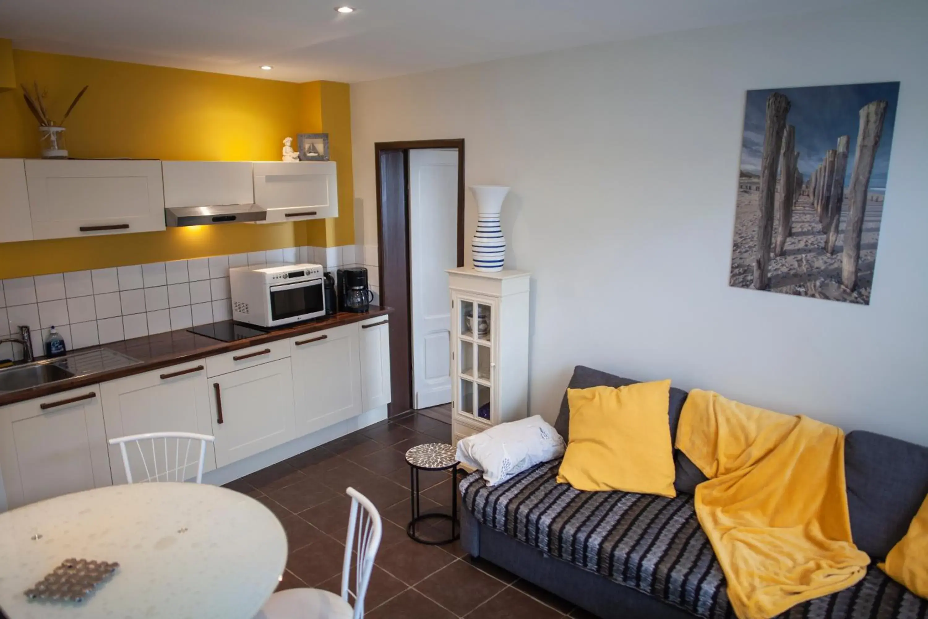 One-Bedroom Apartment - Ground Floor in Gite Bergues Centre One-Bedroom Apartment - Ground Floor in Gite Bergues Centre