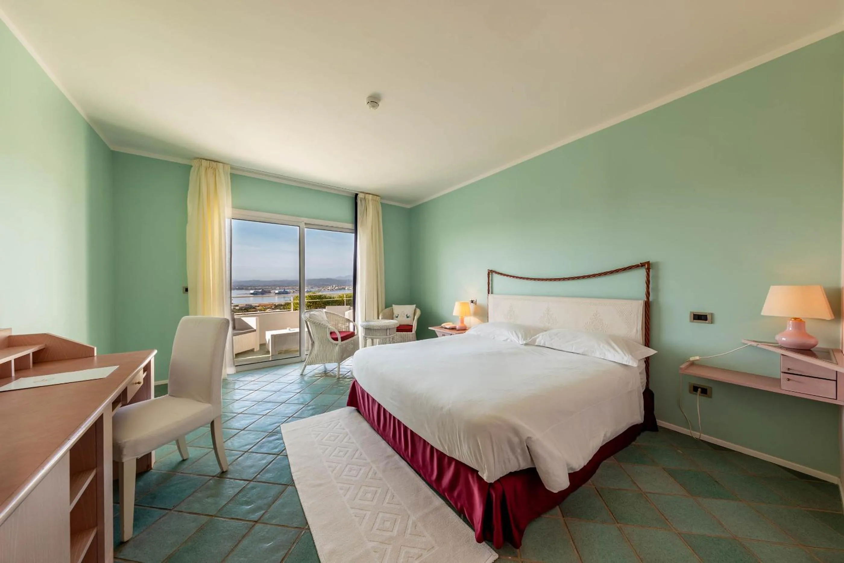 Bedroom, Bed in Hotel Luna Lughente