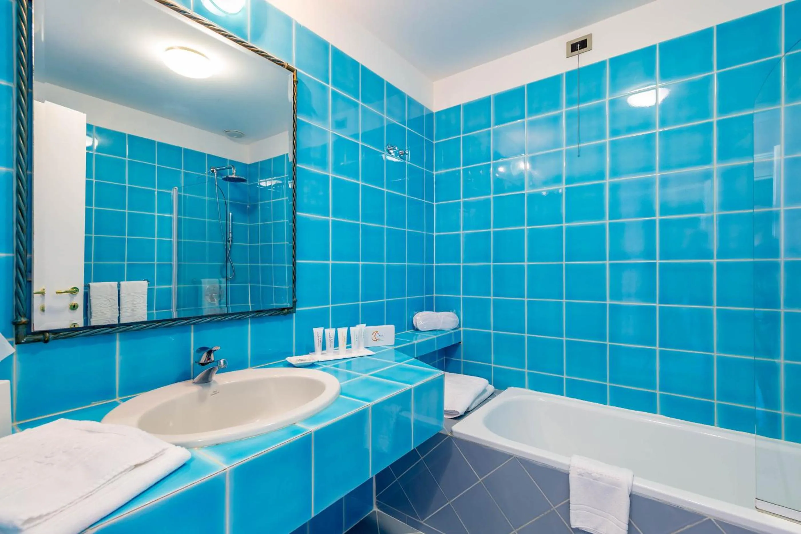 Bathroom in Hotel Luna Lughente