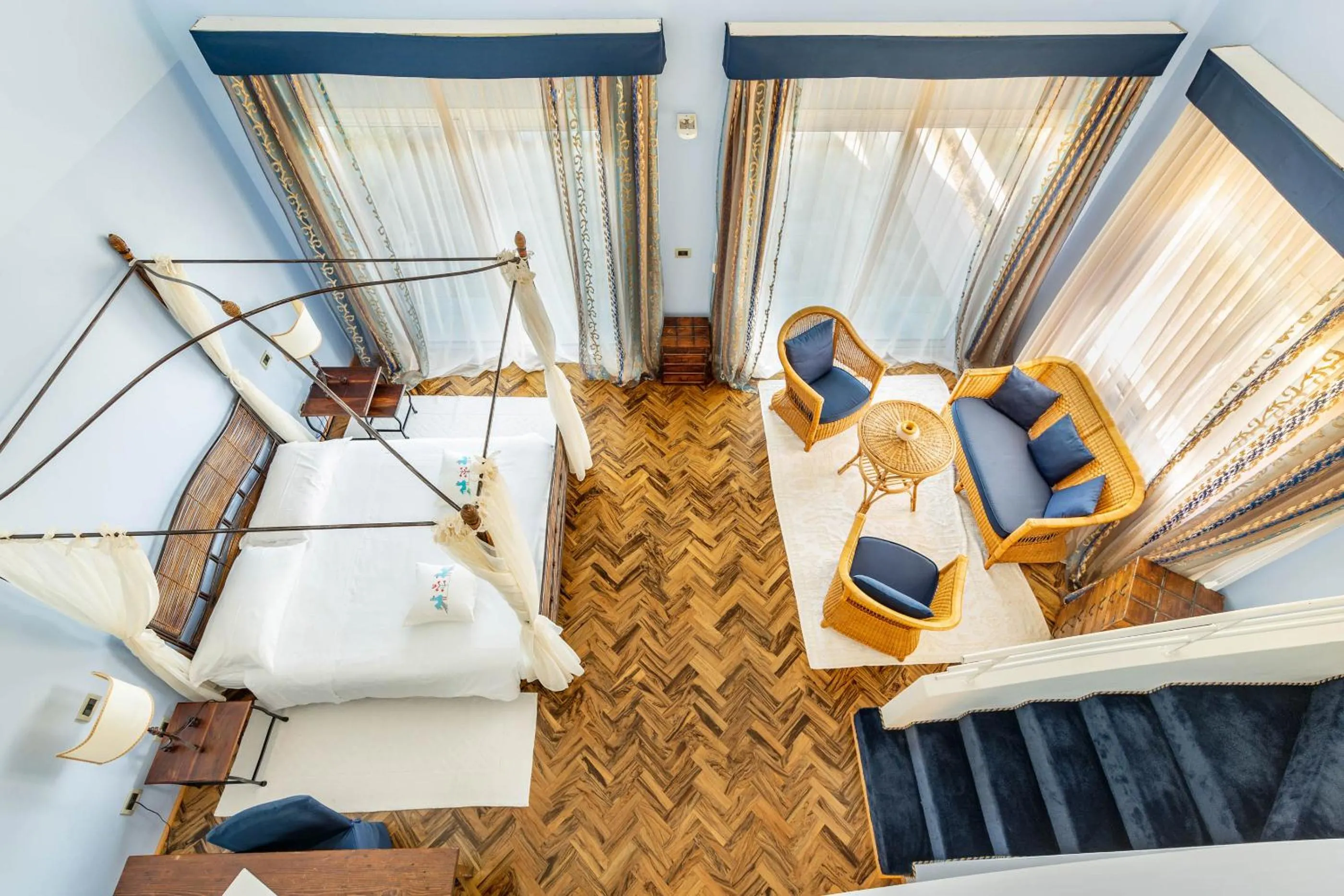 Living room, Bed in Hotel Luna Lughente