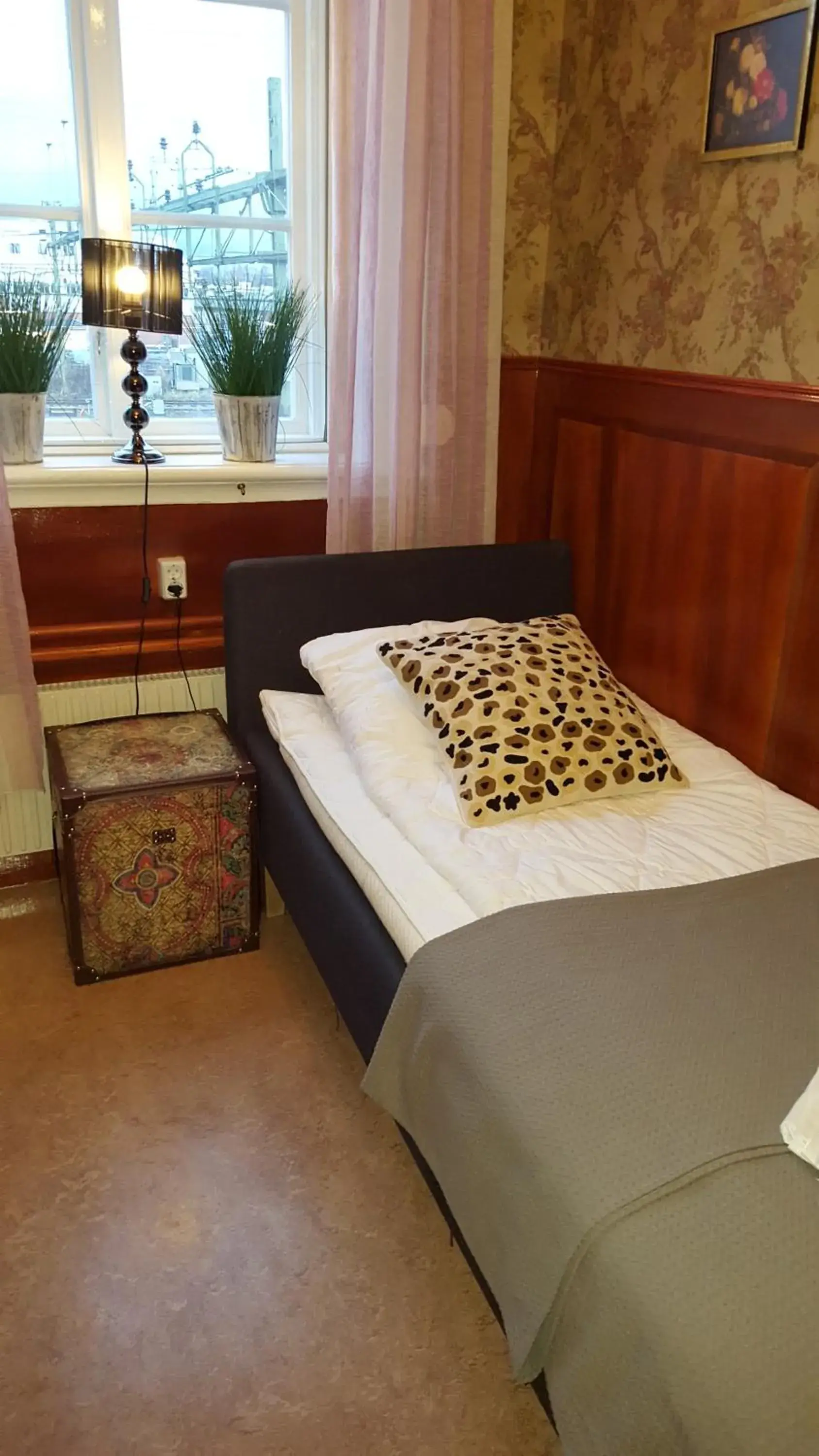 Single Room with Private Bathroom - single occupancy in Centralstationens Vandrarhem Single Room with Private Bathroom - single occupancy in Centralstationens Vandrarhem