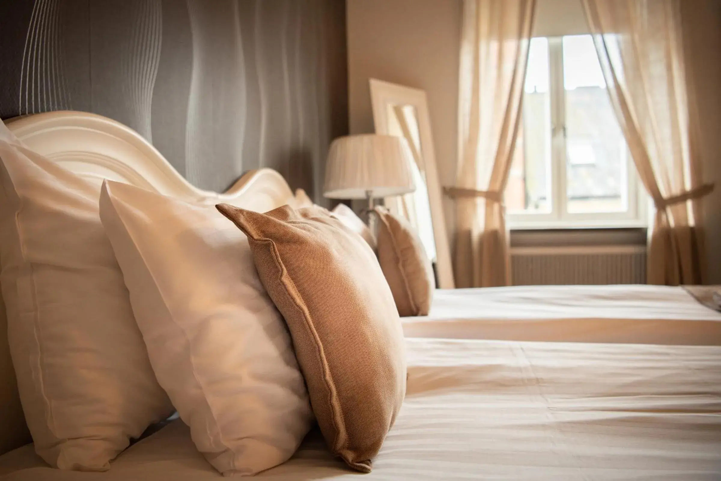 Small Double Room in Stadshotellet Kristianstad Small Double Room in Stadshotellet Kristianstad