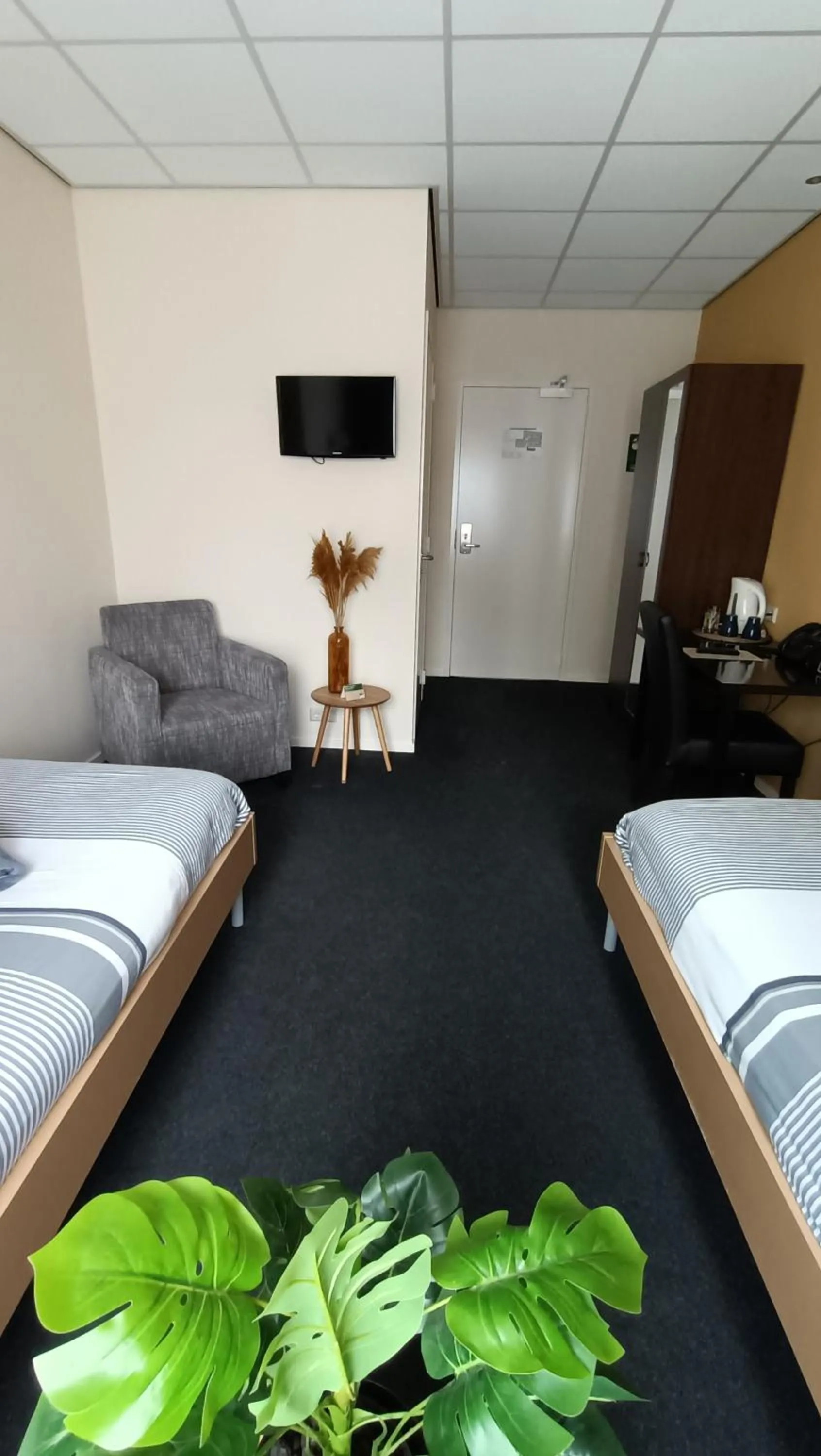 Photo of the whole room, Bed in Hotel Rozenburg