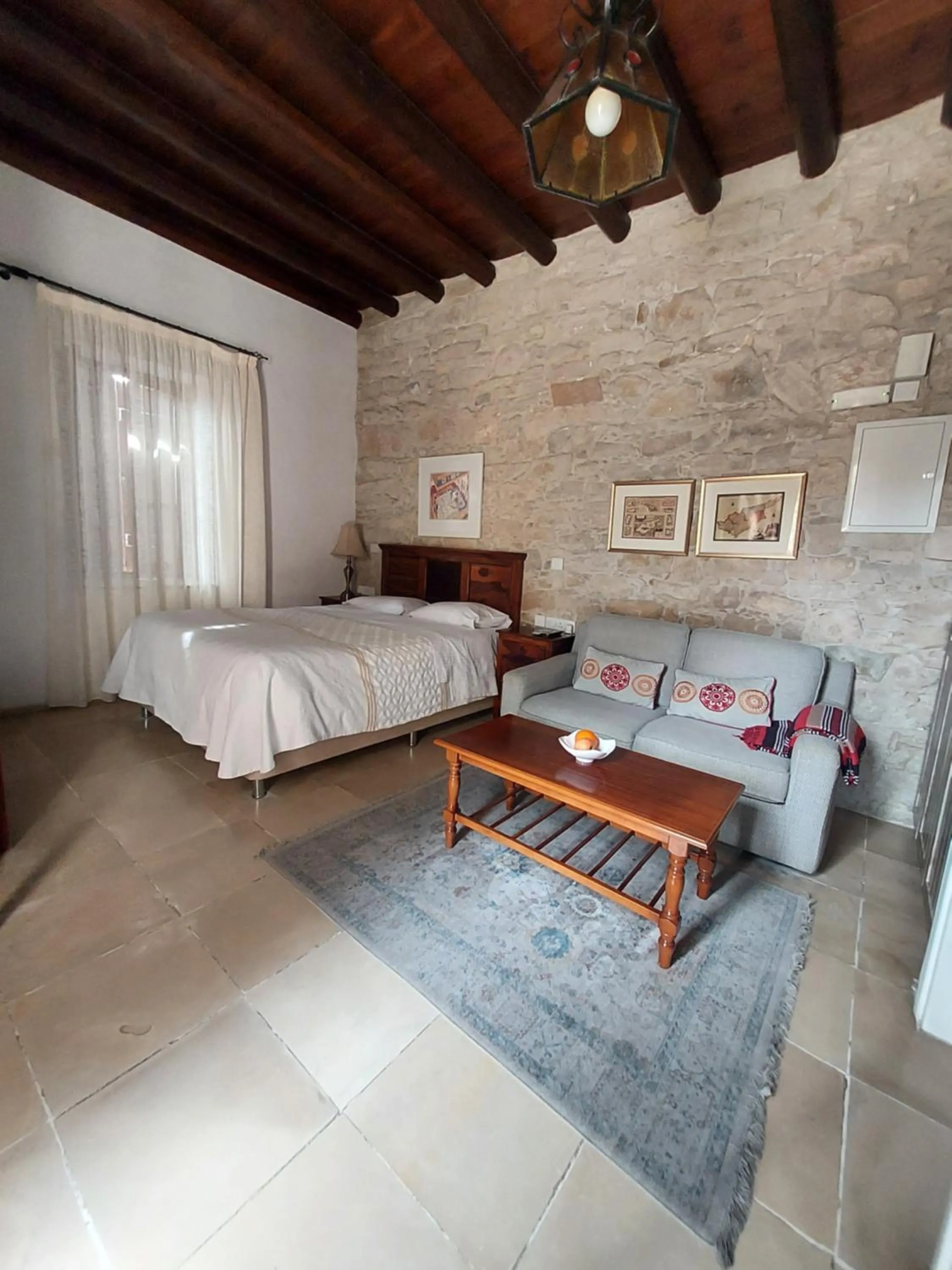 Photo of the whole room, Bed in Niki's House