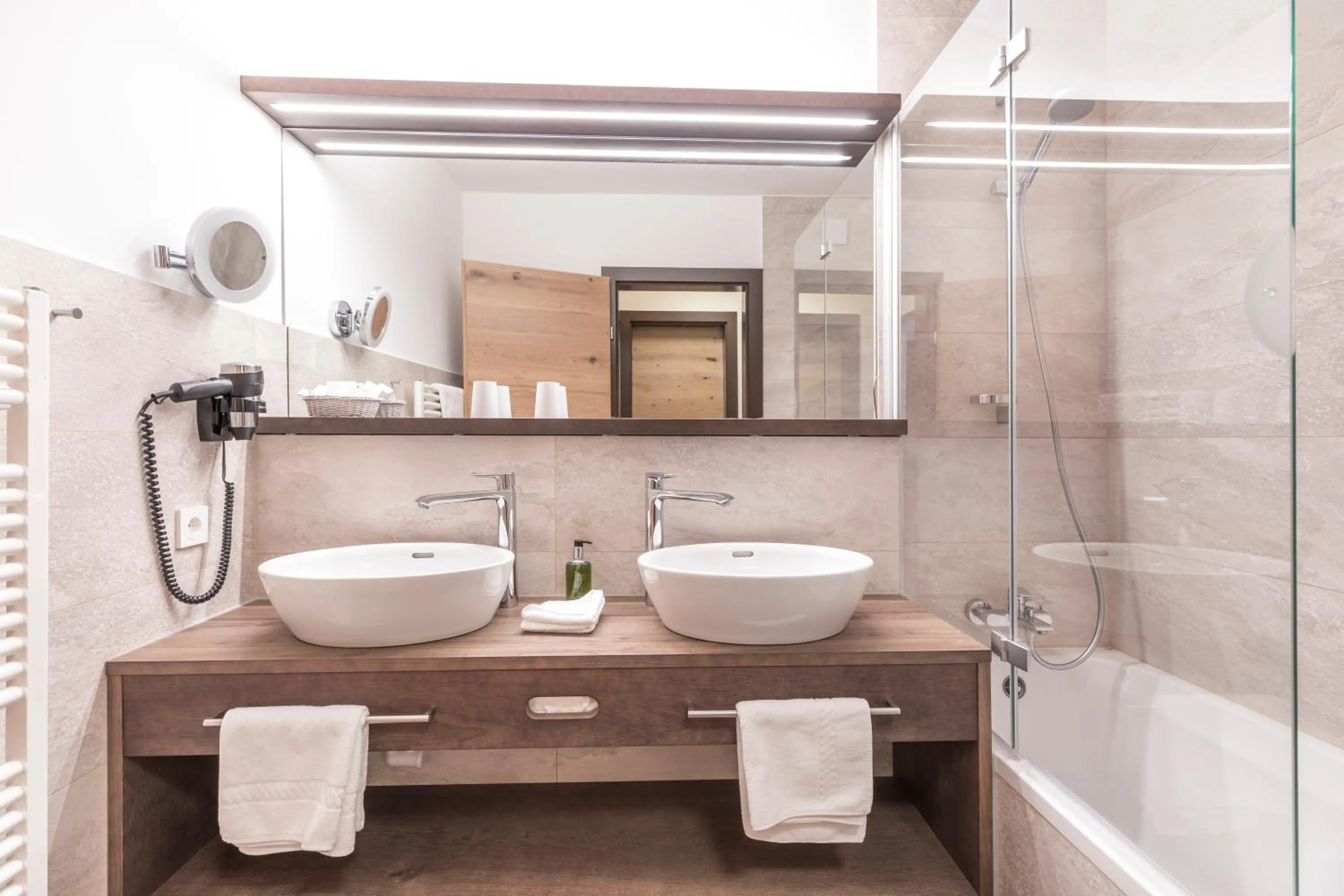 Bathroom in Hotel Alpenland