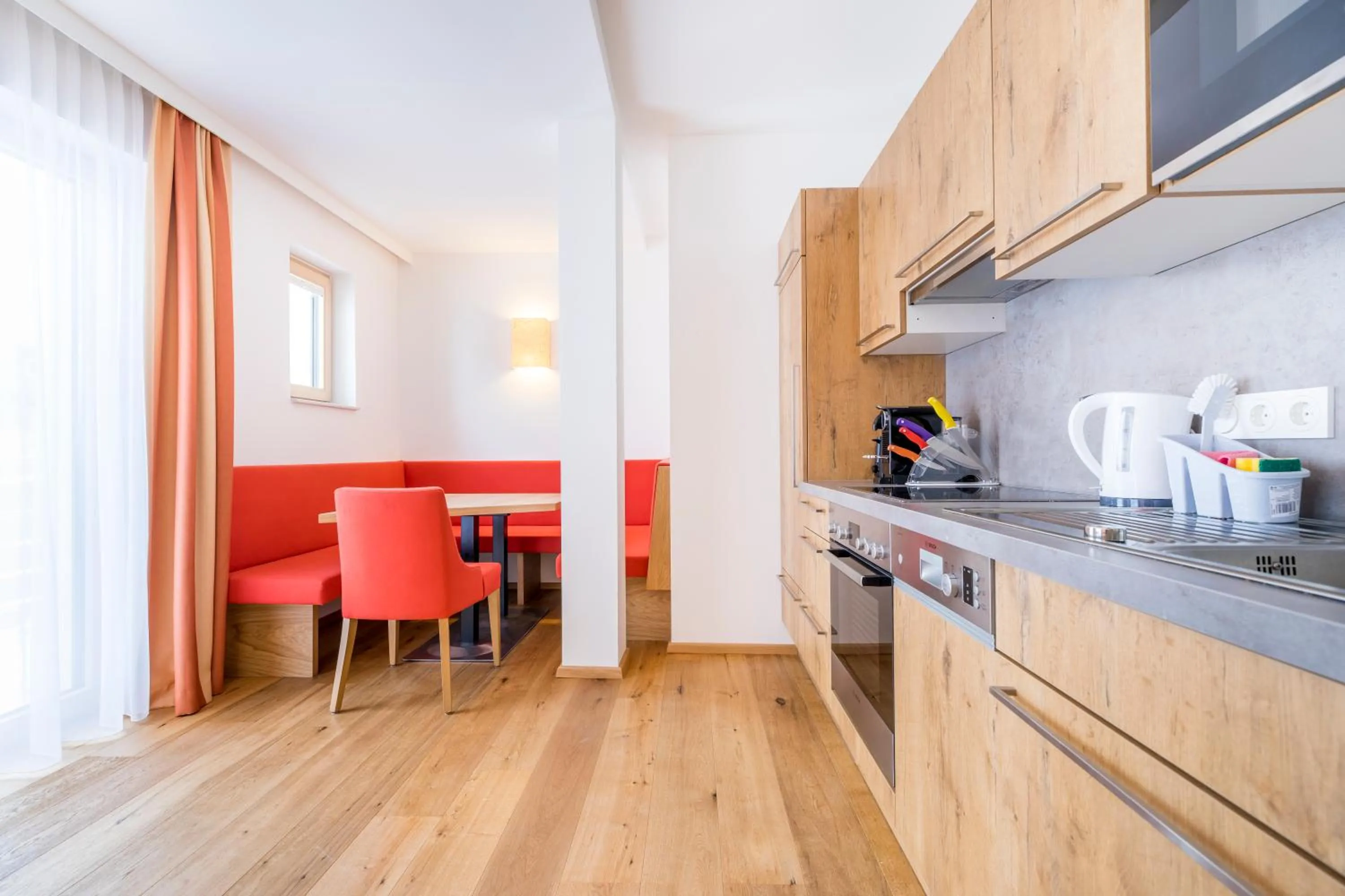 Dining area in Hotel Alpenland