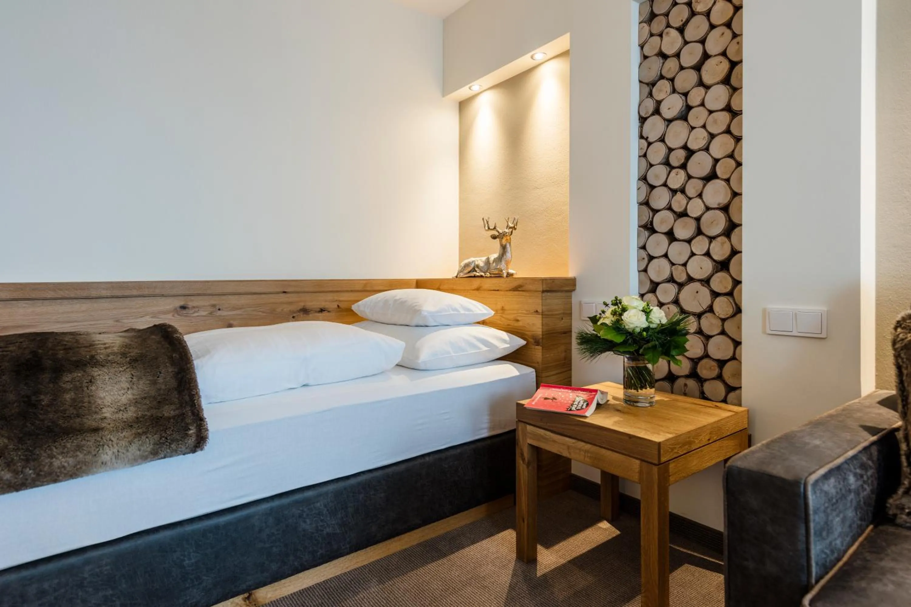 Photo of the whole room, Bed in Superior Hotel Panorama