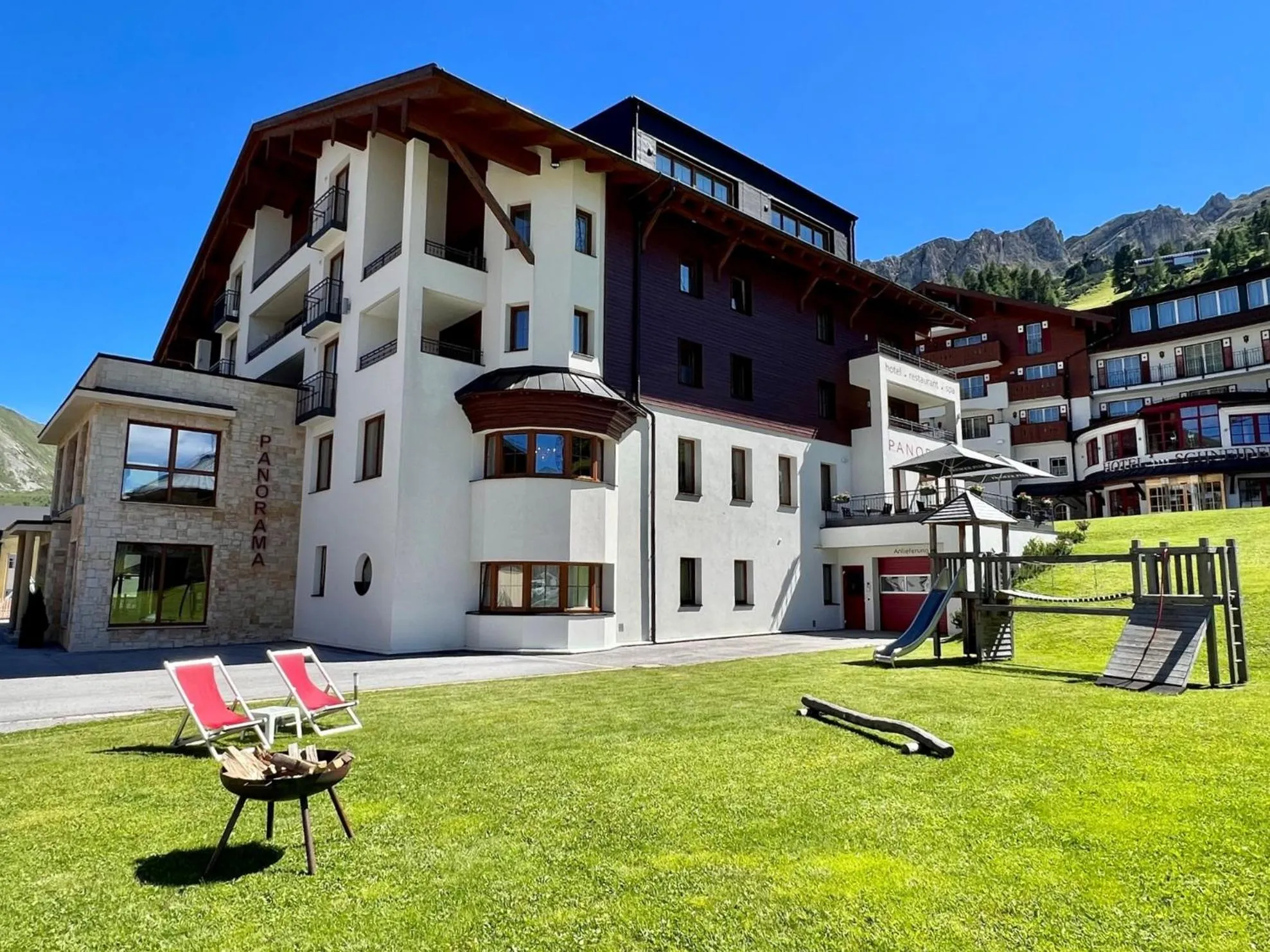 Property building in Superior Hotel Panorama