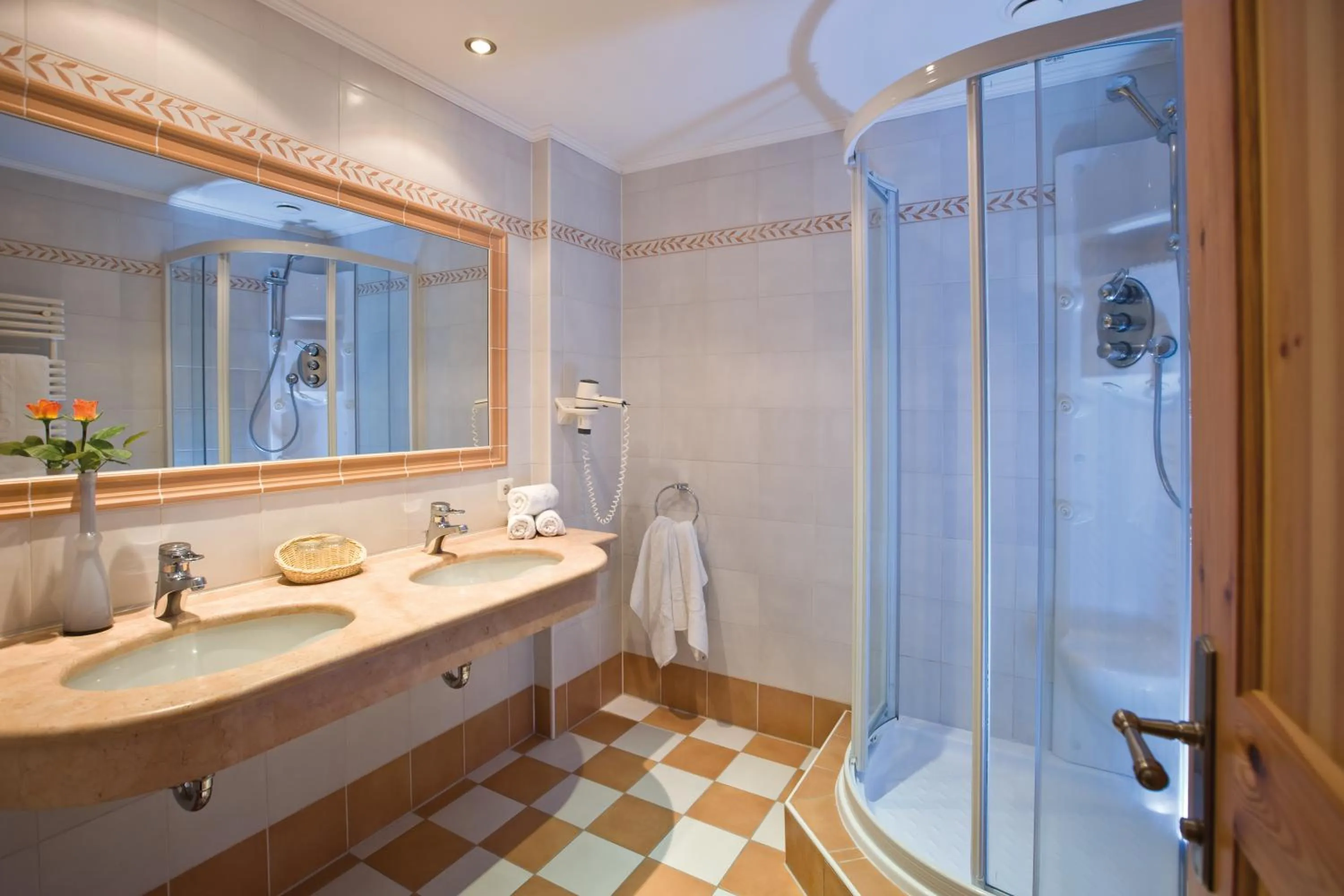 Decorative detail in Alpenromantik-Hotel Wirlerhof