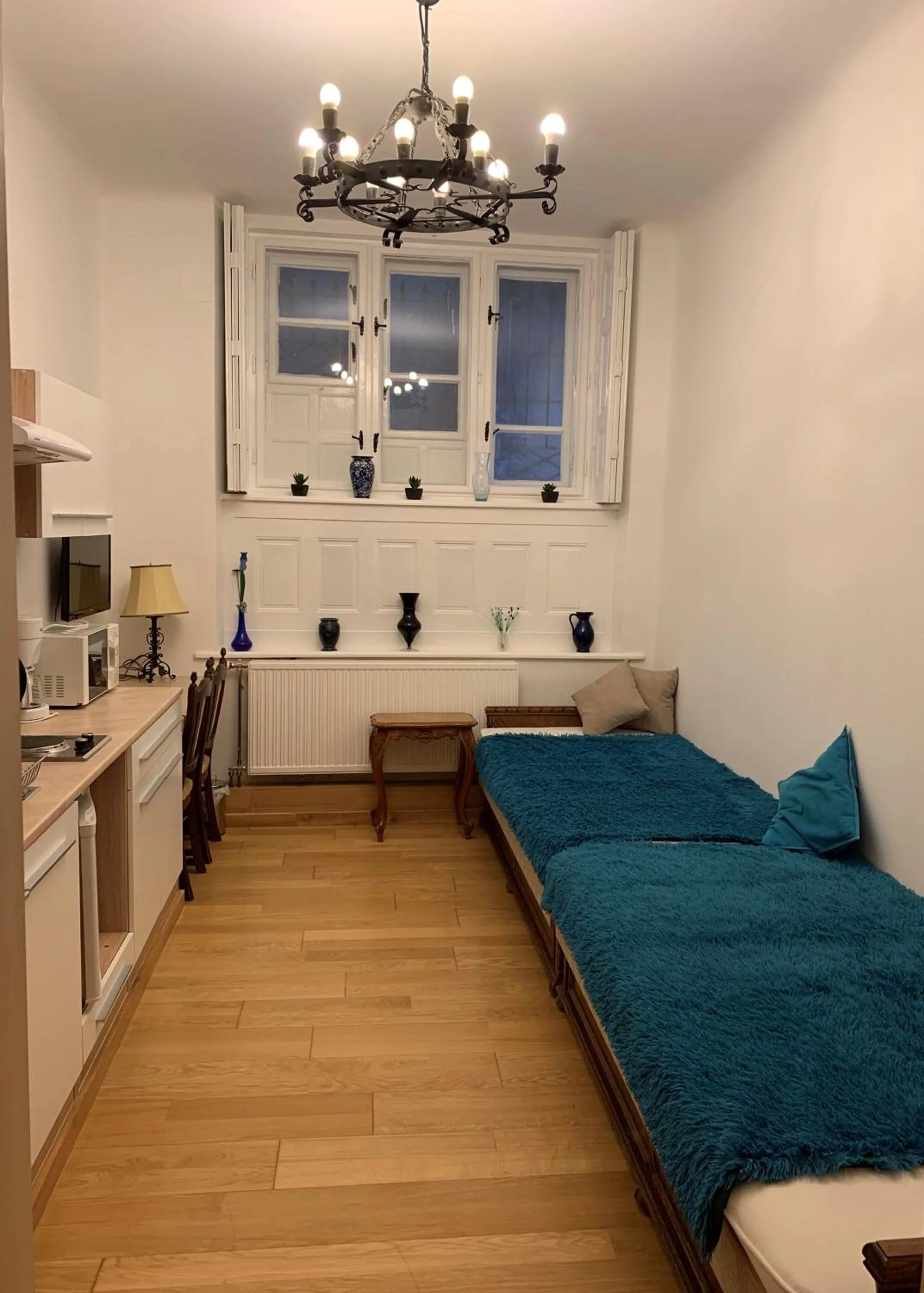 Coffee/tea facilities, Bed in Kalmár Panzió