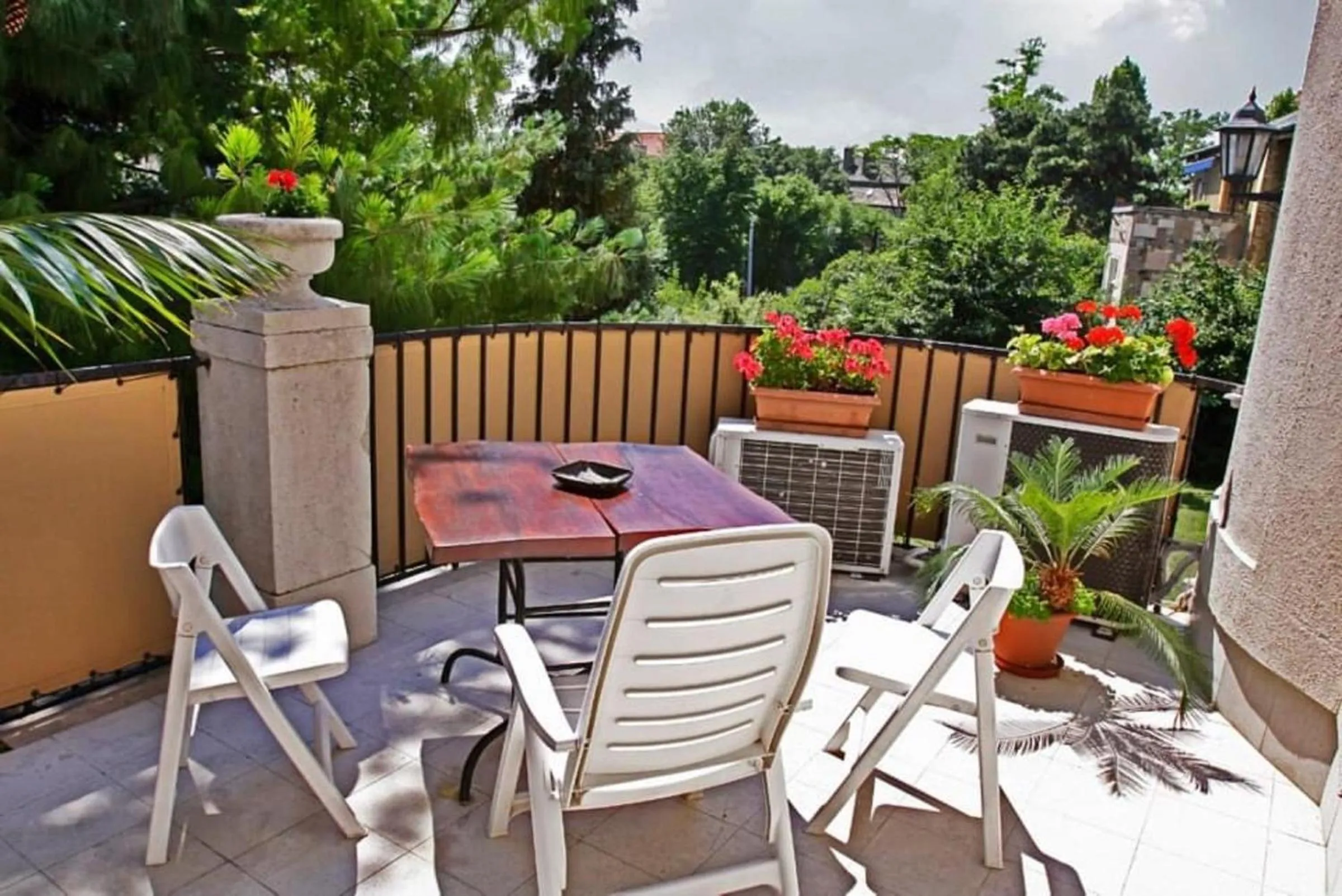 Balcony/Terrace in Kalmár Panzió