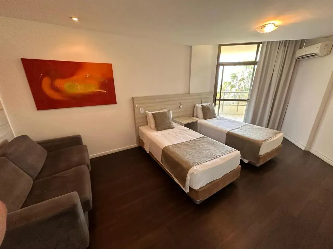 Superior Suite Twin in Hotel Orizzonte Niteroi by Atlantica Superior Suite Twin in Hotel Orizzonte Niteroi by Atlantica